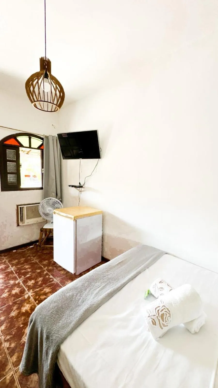 Photo of the whole room, Bed in Pousada Flora Búzios