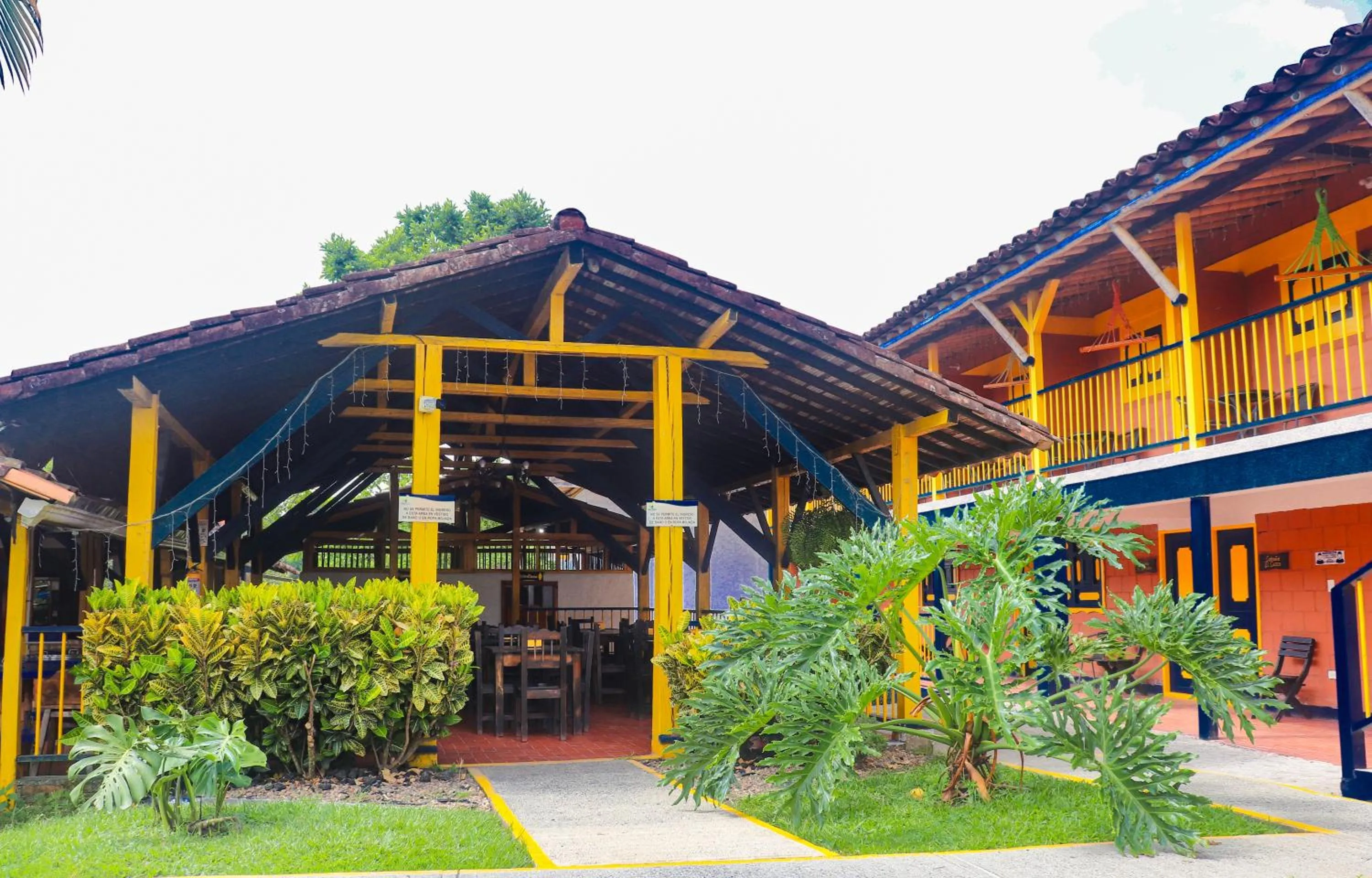Restaurant/places to eat in Hotel Quindio Campestre