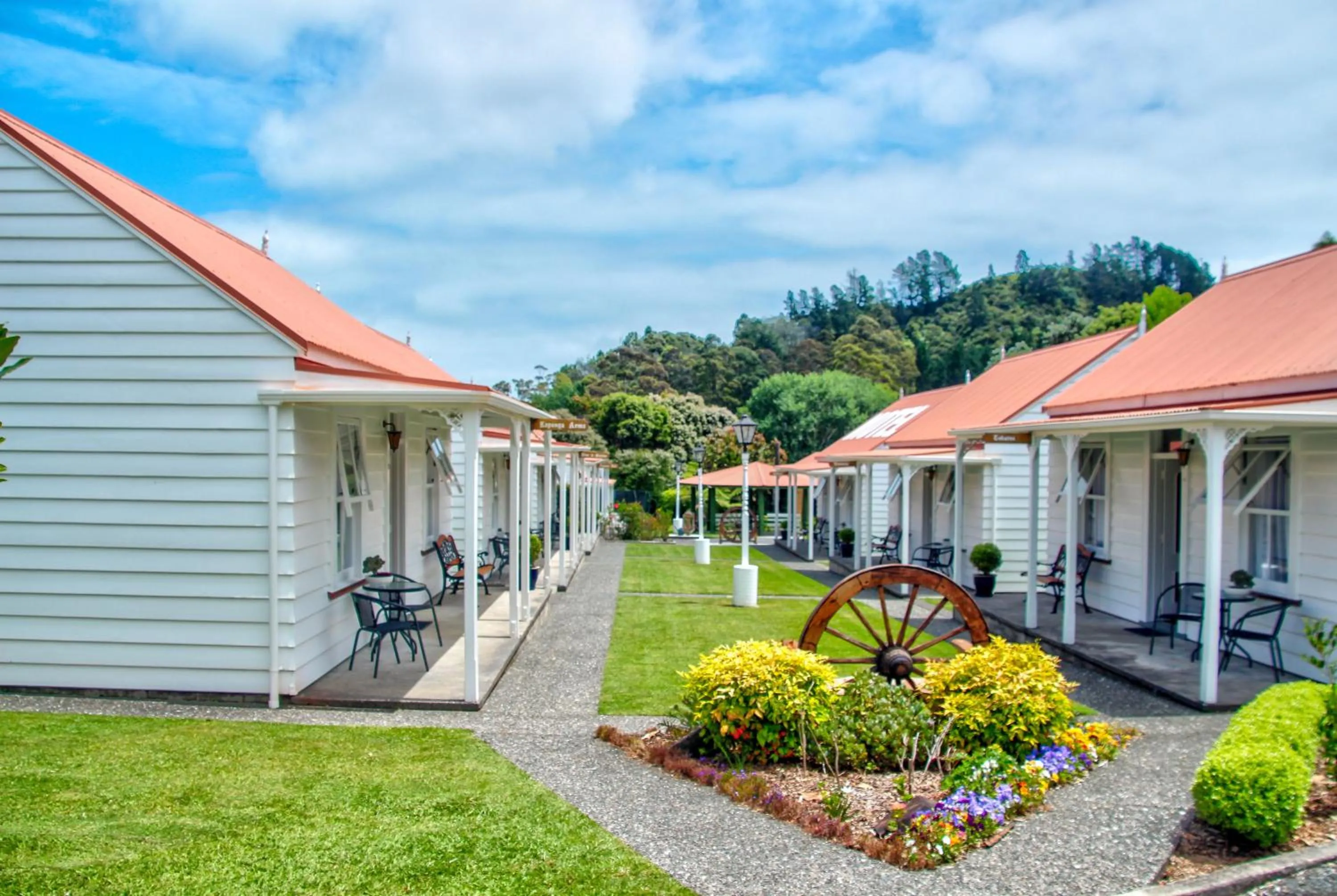 Balcony/Terrace in Coromandel Cottages
