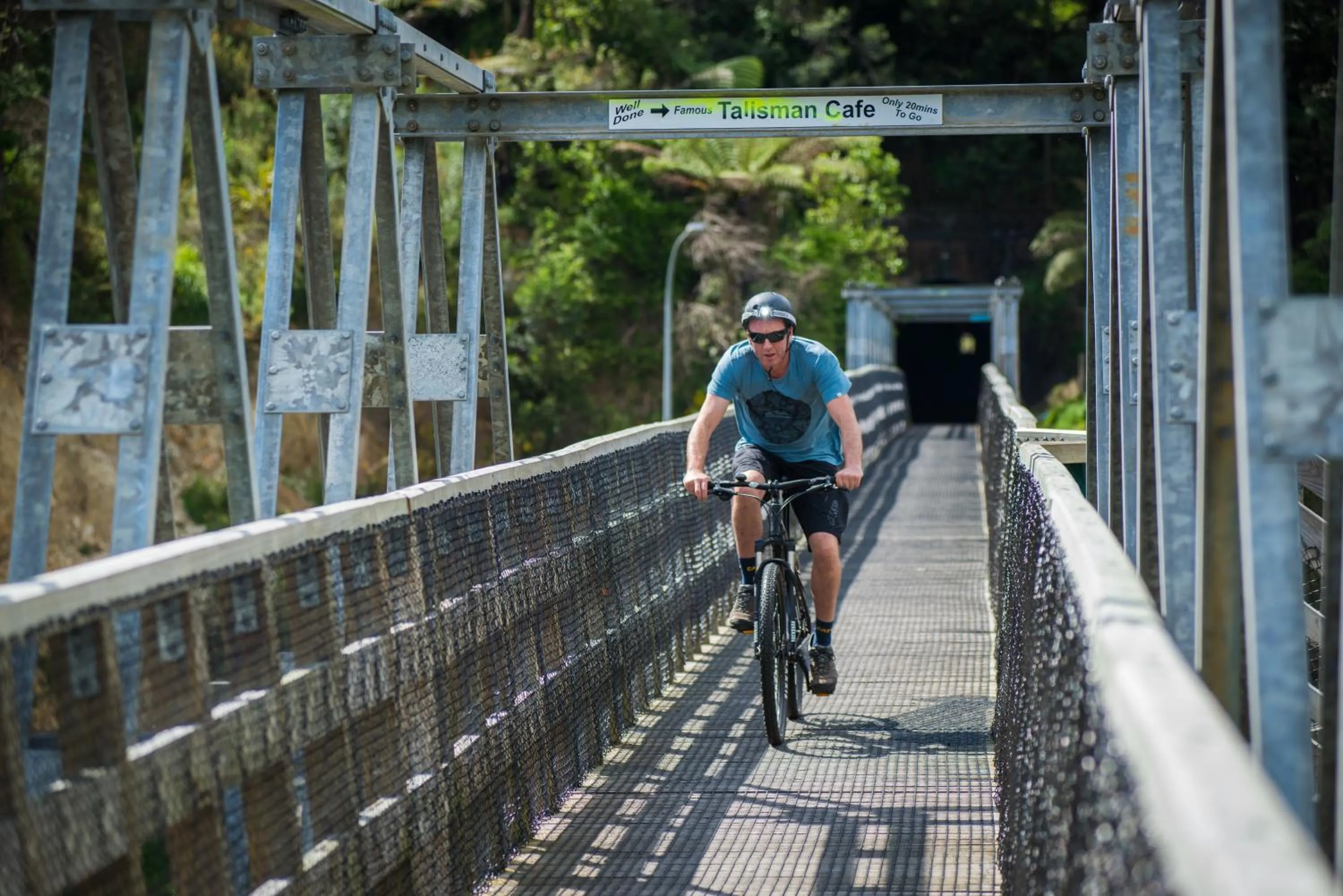 Cycling in Pedlars Motel