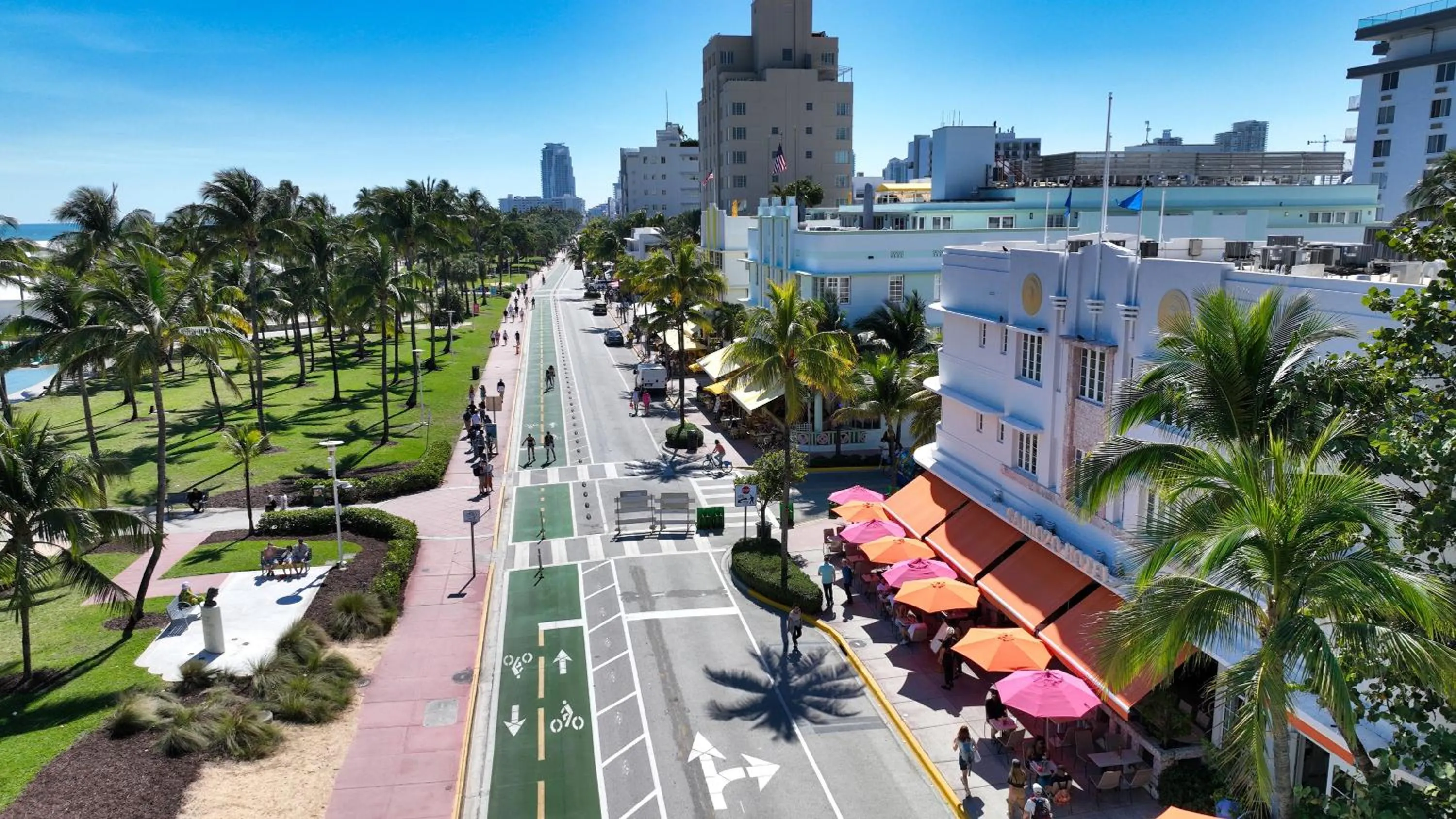 Property building in Cardozo Hotel