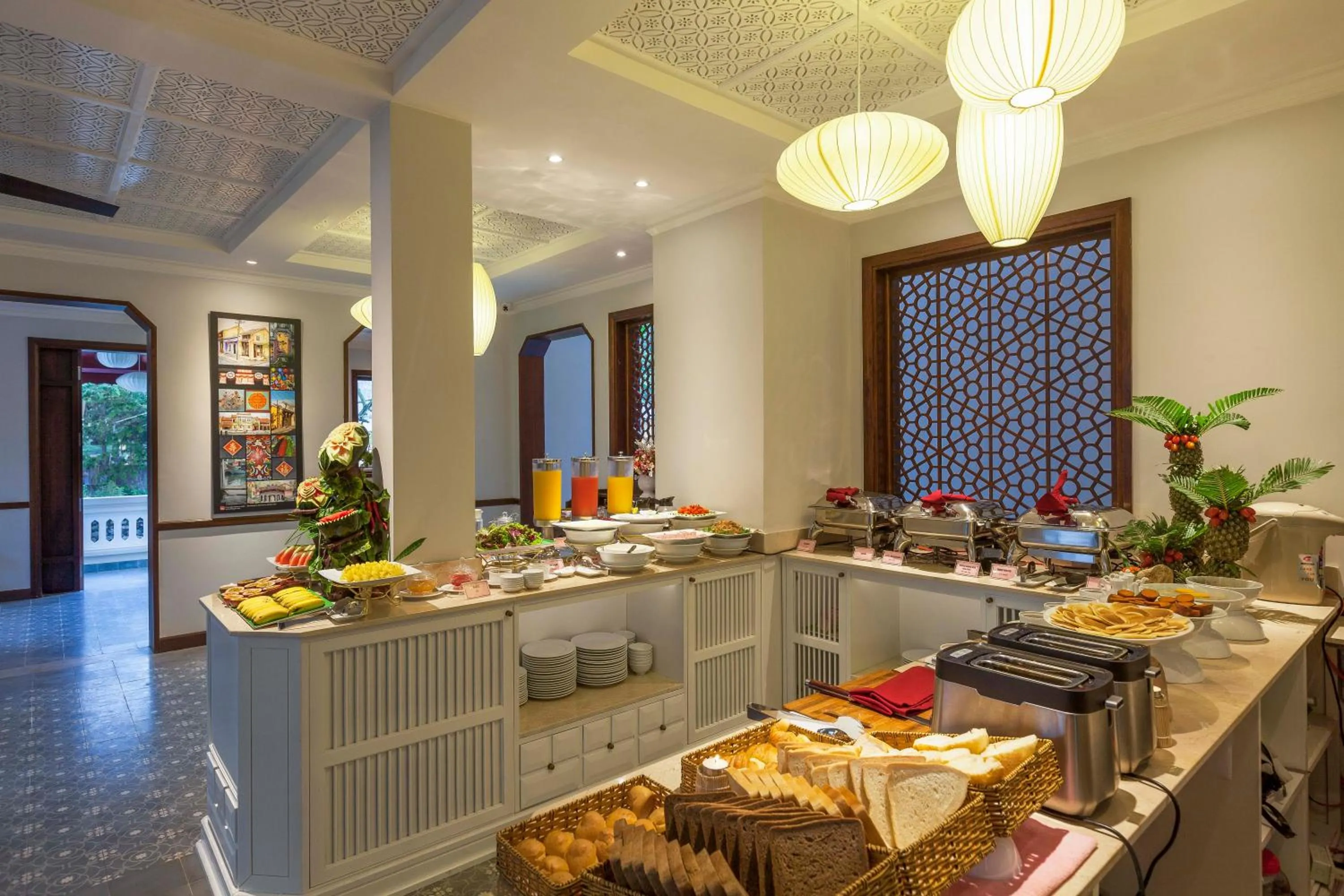 Restaurant/places to eat in Cozy Hoian Villas Boutique Hotel