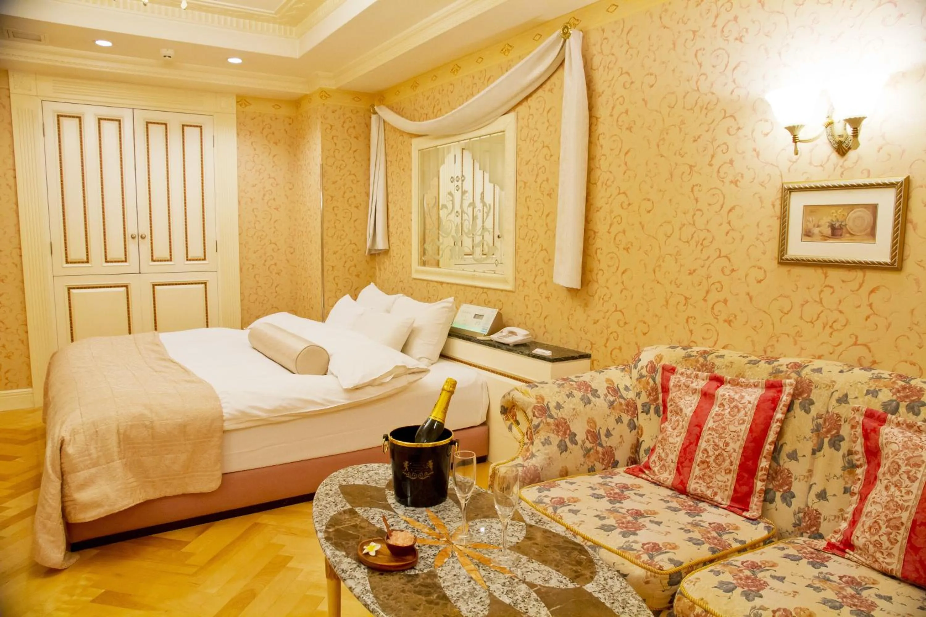 Photo of the whole room, Bed in Hotel Grand Garden (Adult Only)