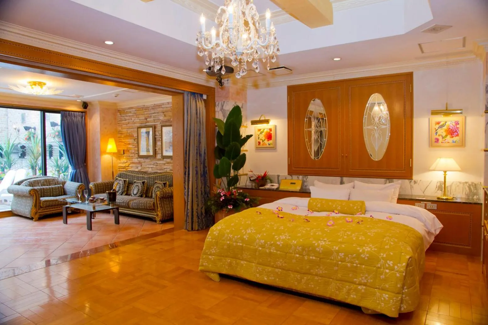 Bed in Hotel Grand Garden (Adult Only)