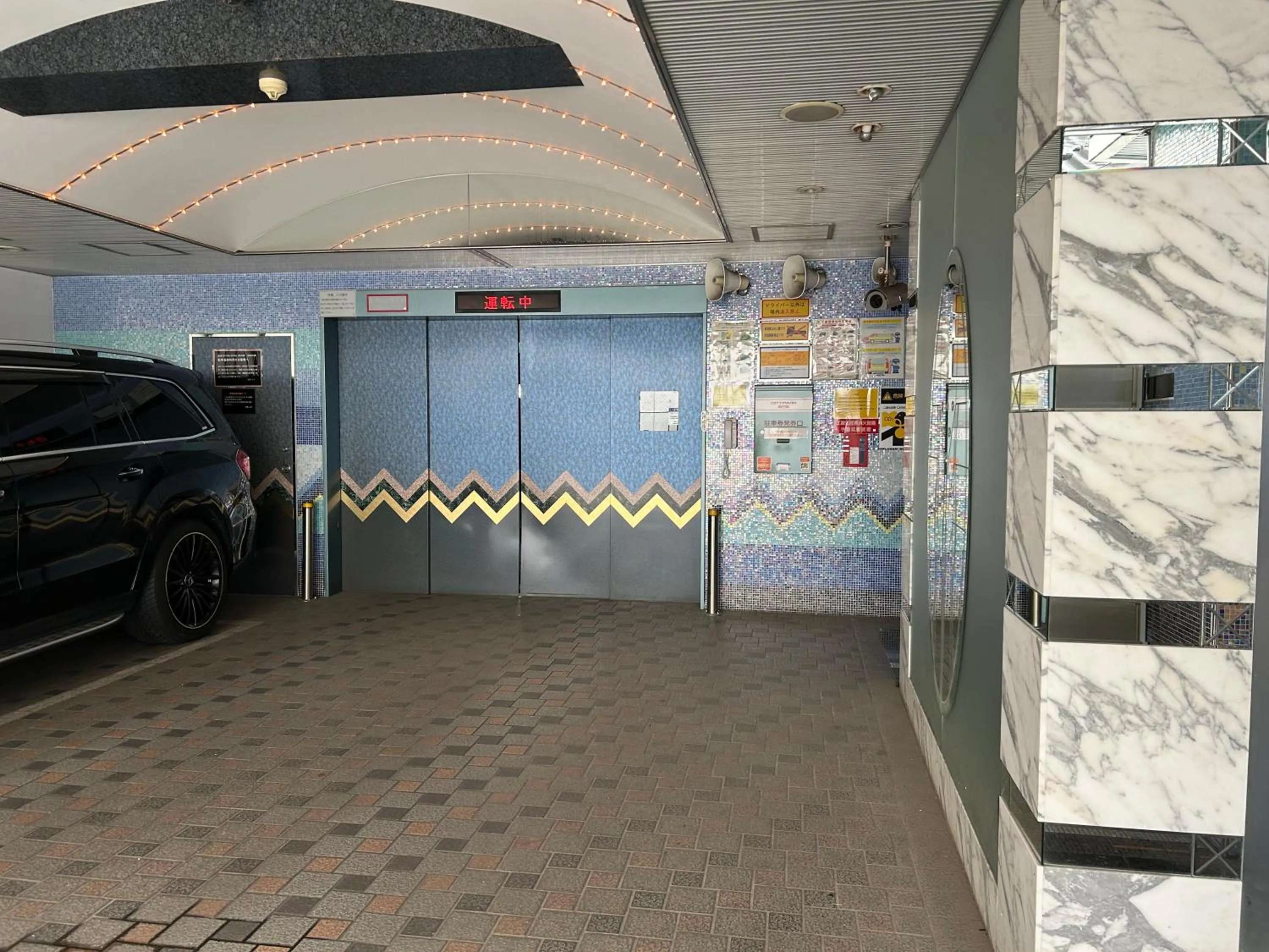 Parking in Hotel Grand Garden (Adult Only)