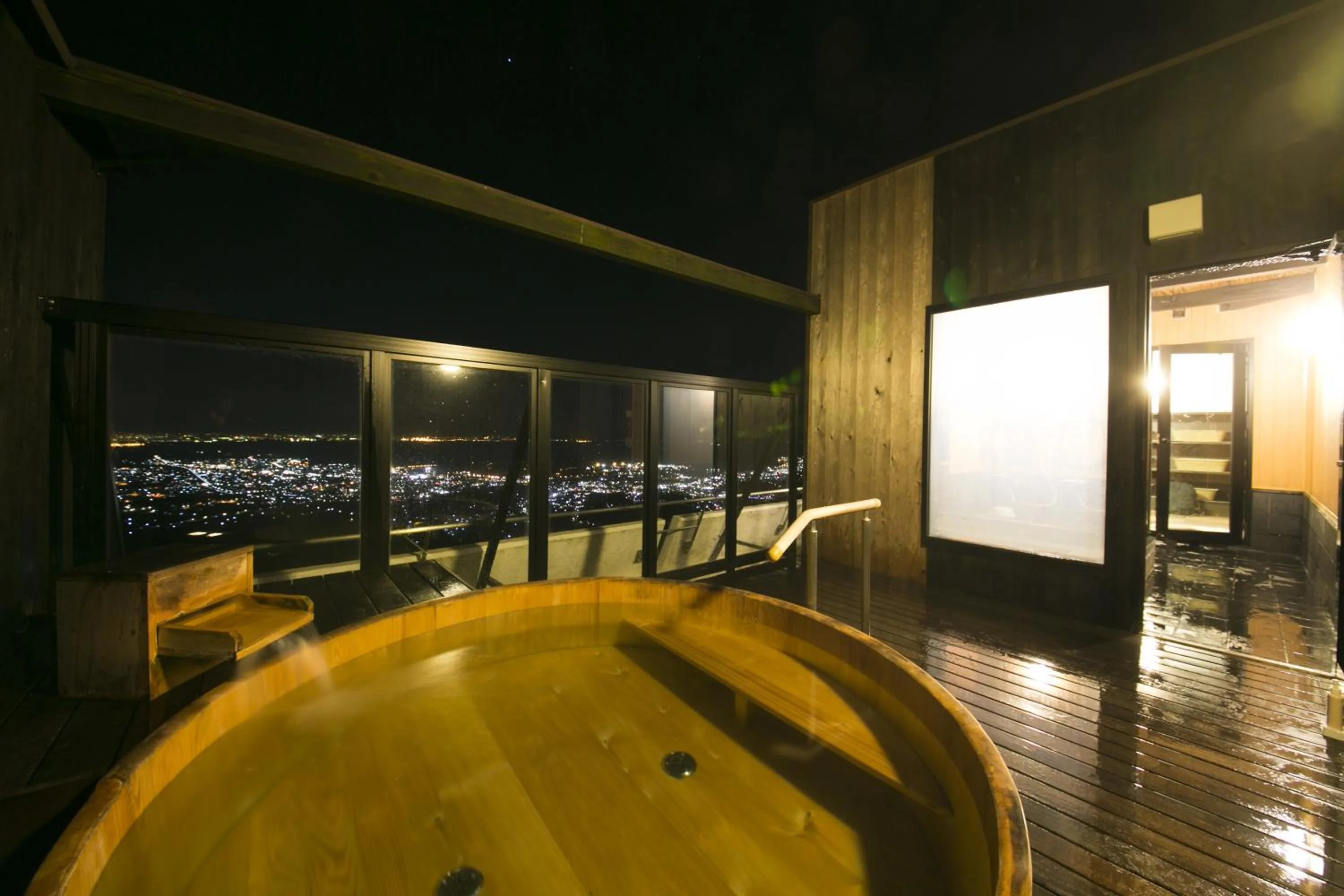 Open Air Bath in Tennomaru