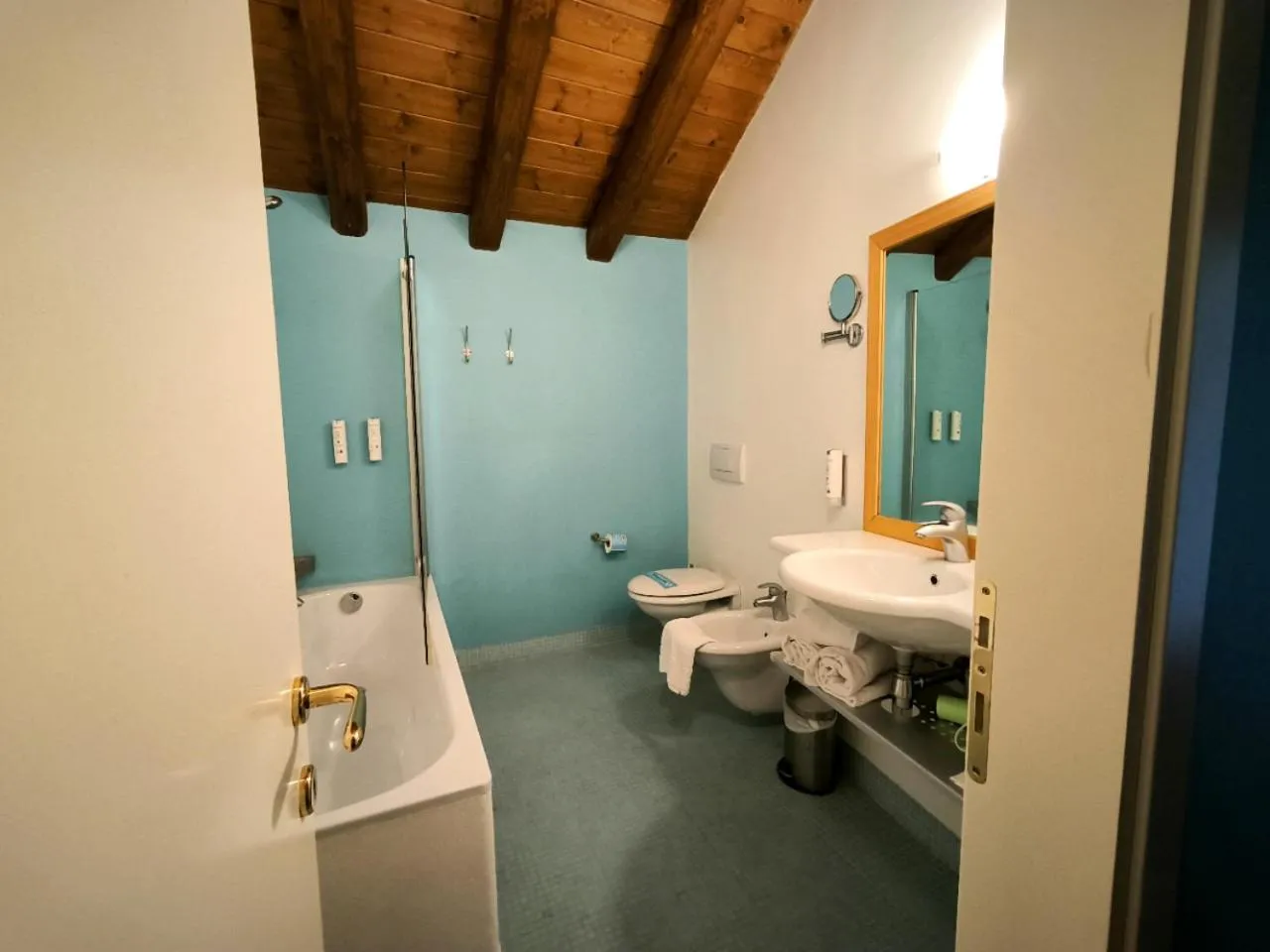 Bathroom in Villa Dragoni