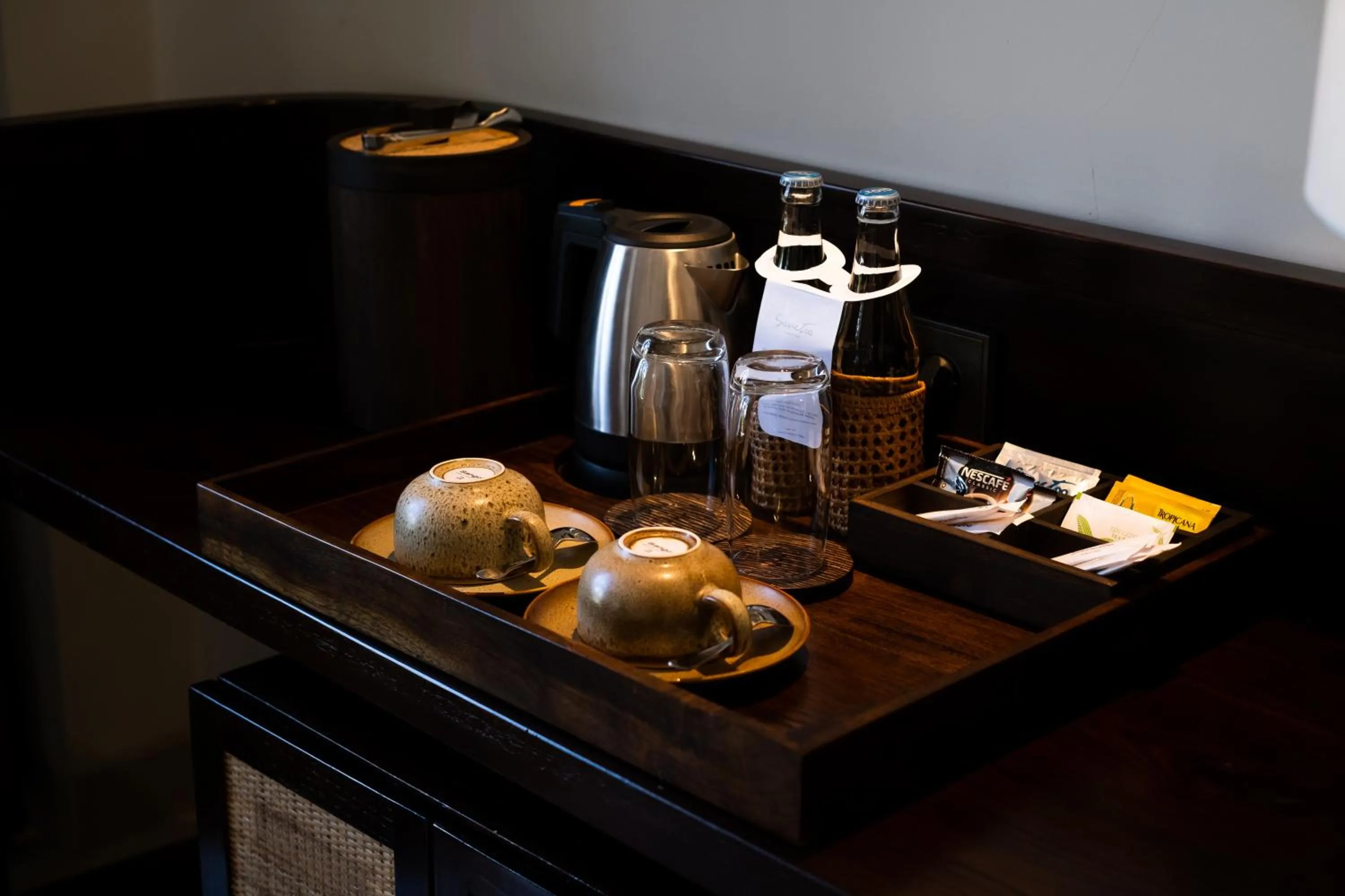Coffee/tea facilities in Sanctoo Suites & Villas