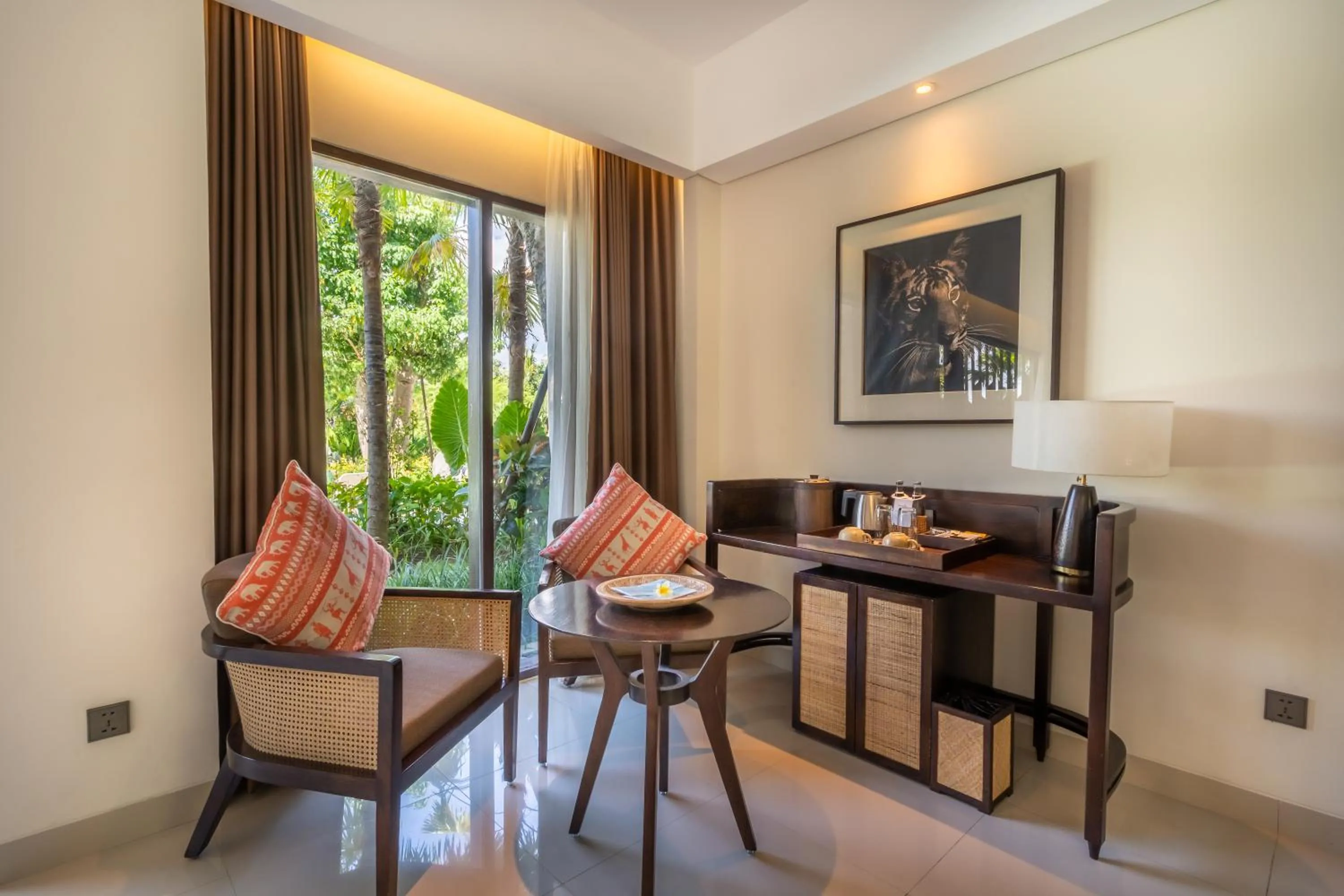 Coffee/tea facilities in Sanctoo Suites & Villas