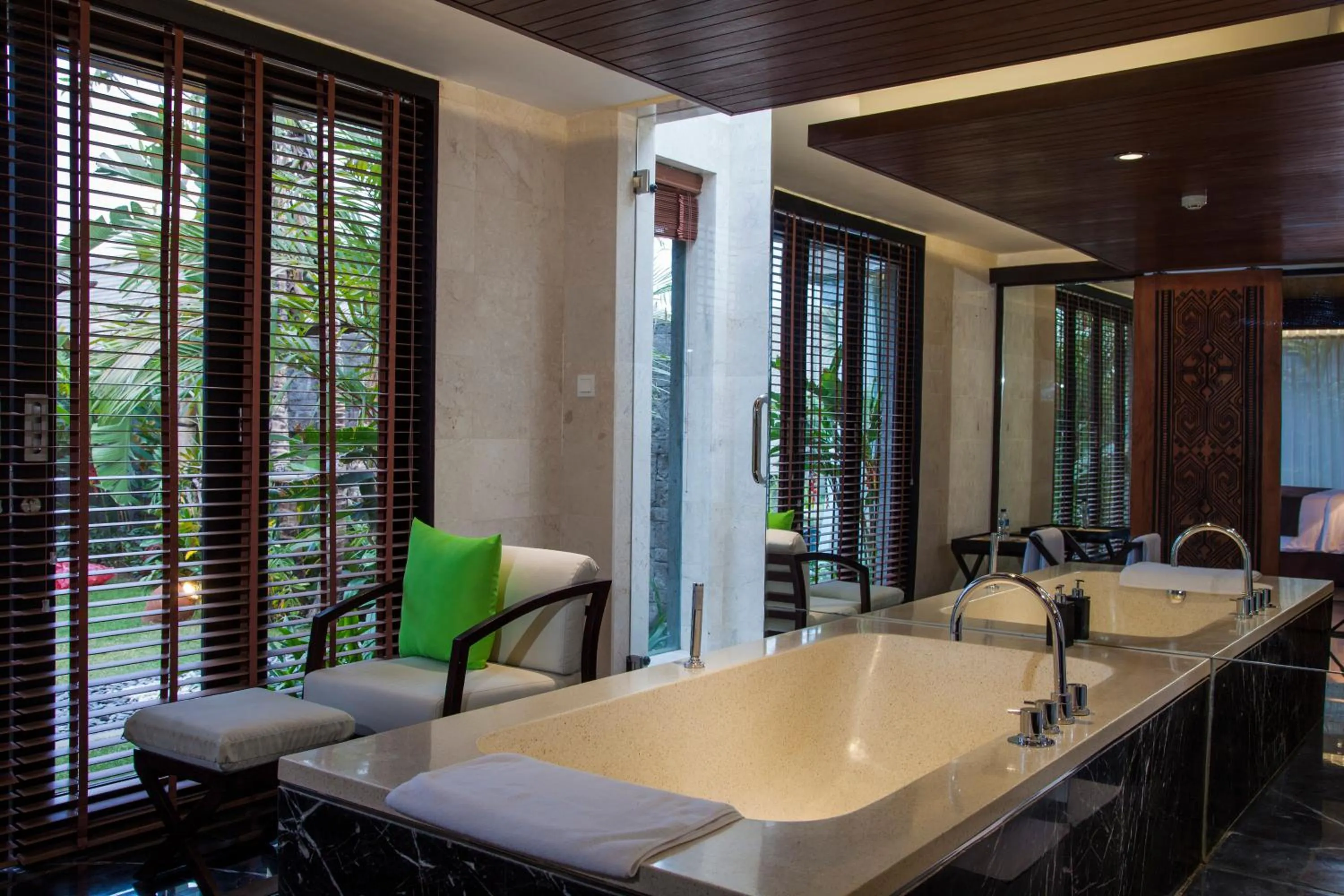 Bathroom in Sanctoo Suites & Villas