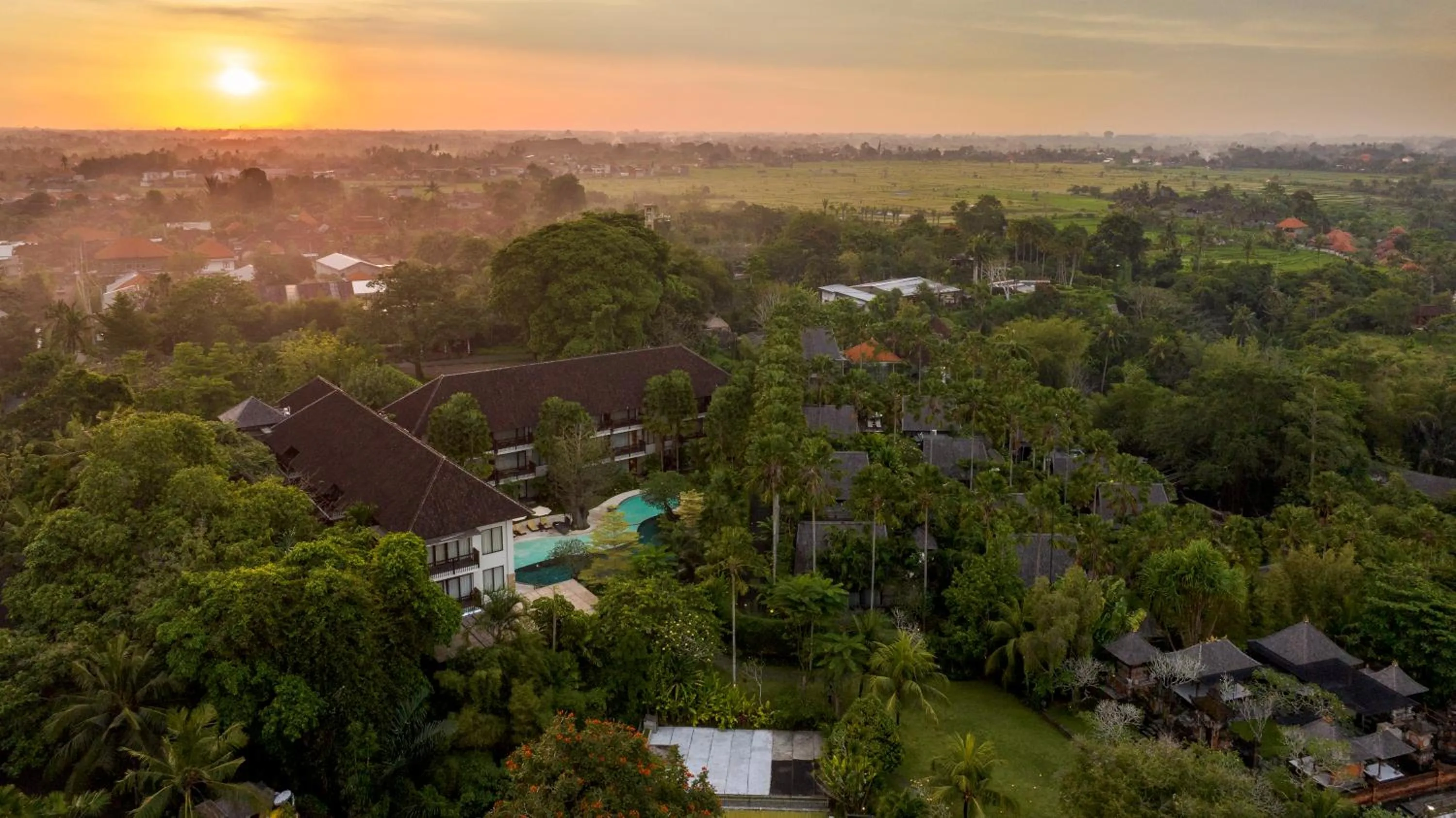 Property building in Sanctoo Suites & Villas