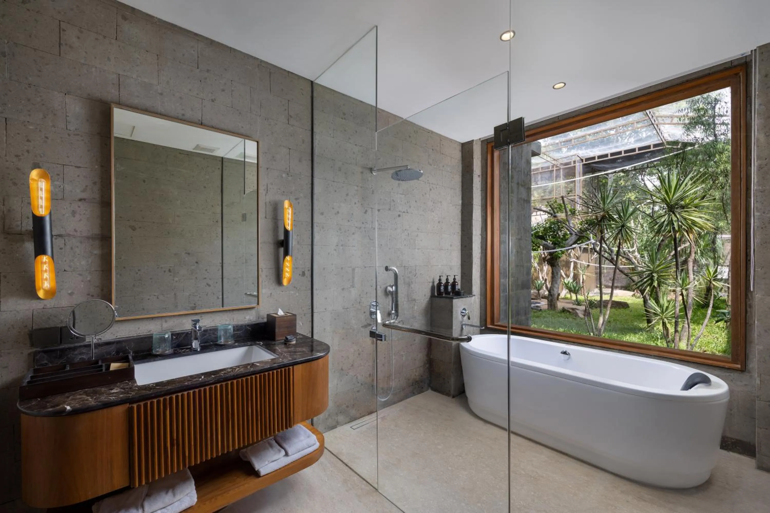 Toilet in Sanctoo Suites & Villas