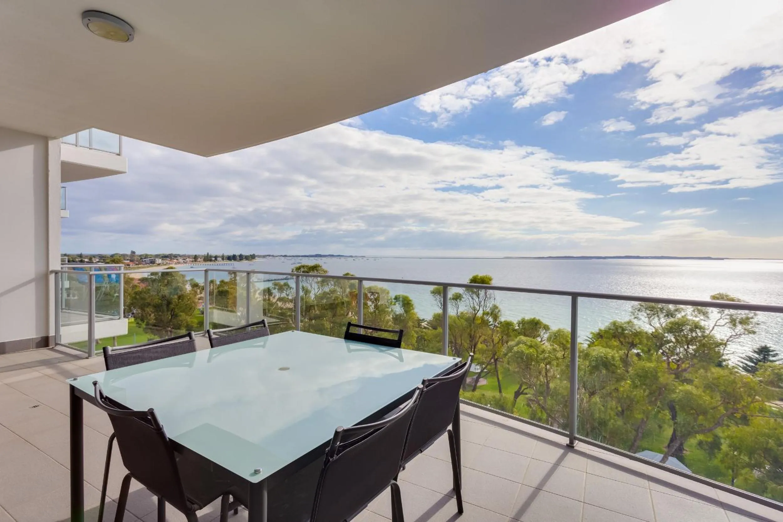 Day in Nautilus by Rockingham Apartments