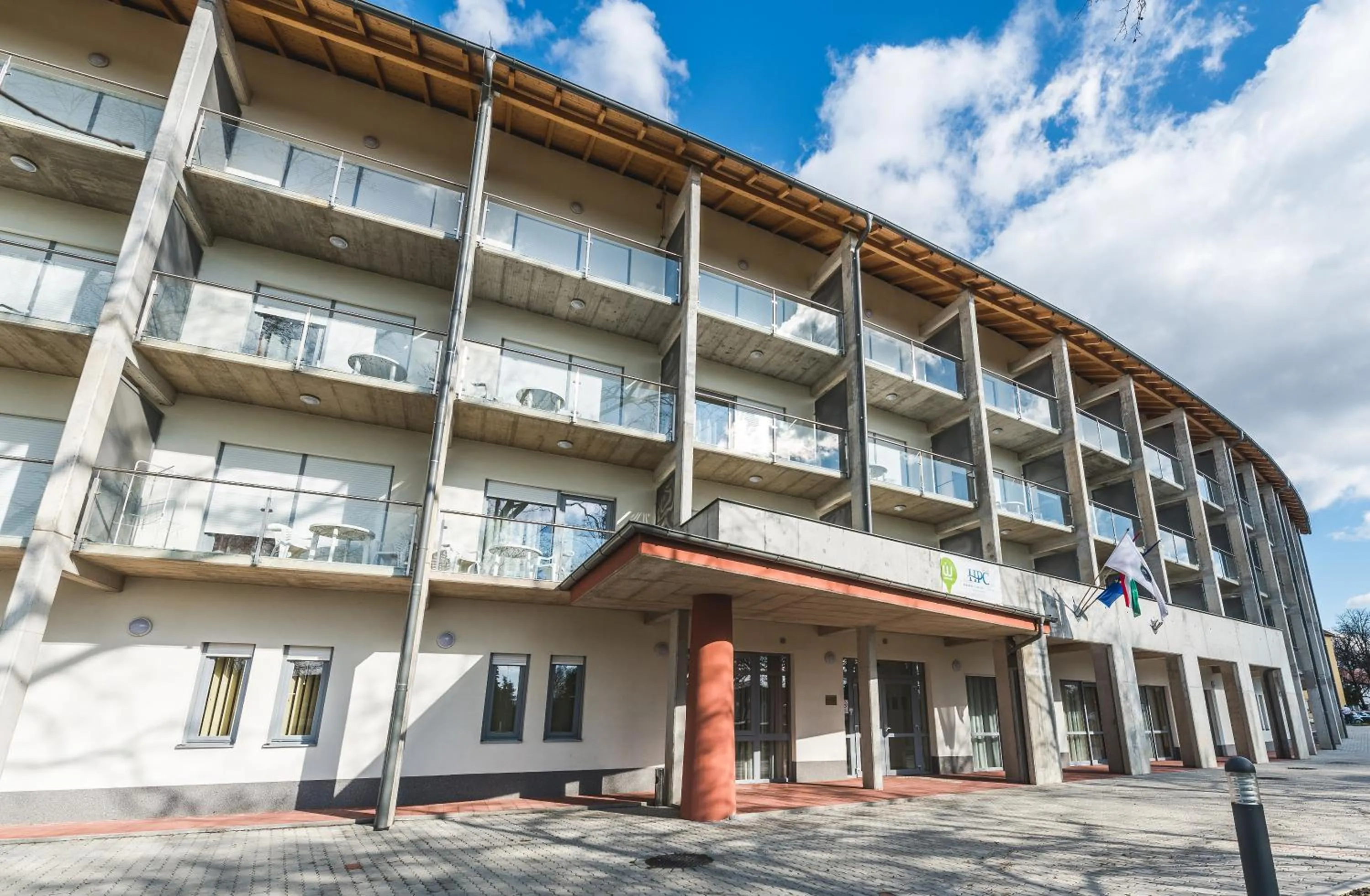 Facade/entrance in Harkányi Psoriasis Centrum