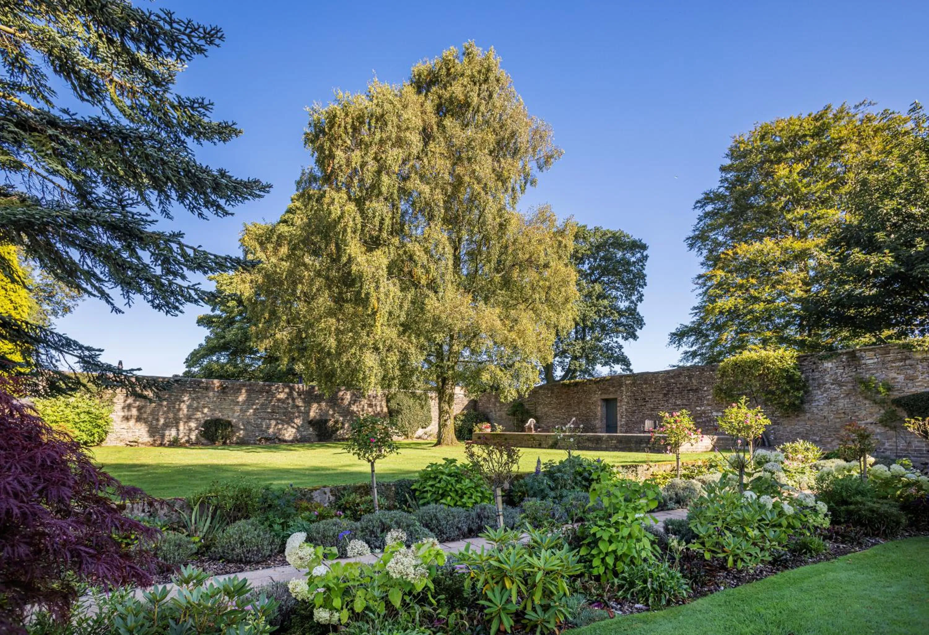 Garden in Farlam Hall Hotel & Restaurant