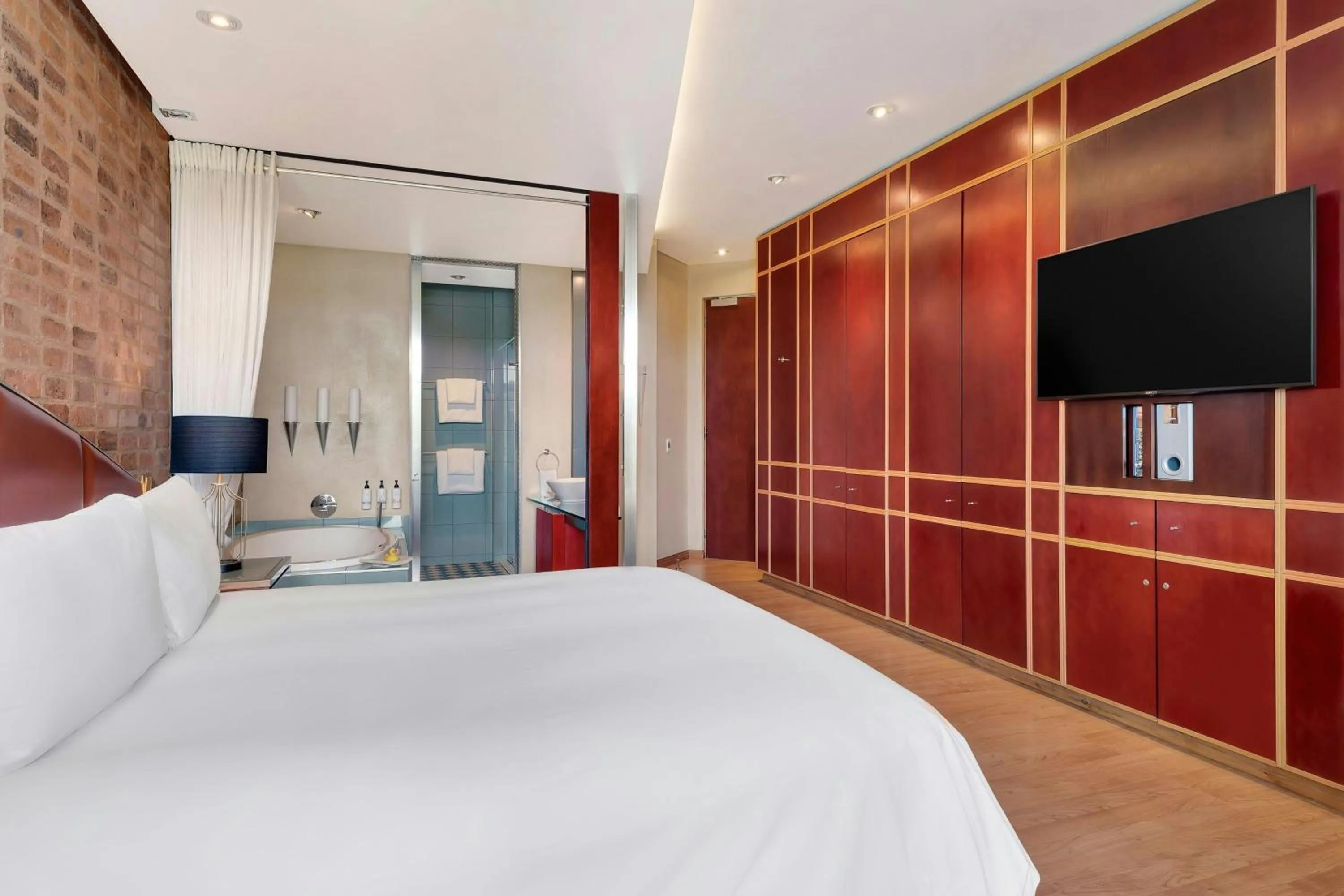 Photo of the whole room, Bed in African Pride Melrose Arch, Autograph Collection