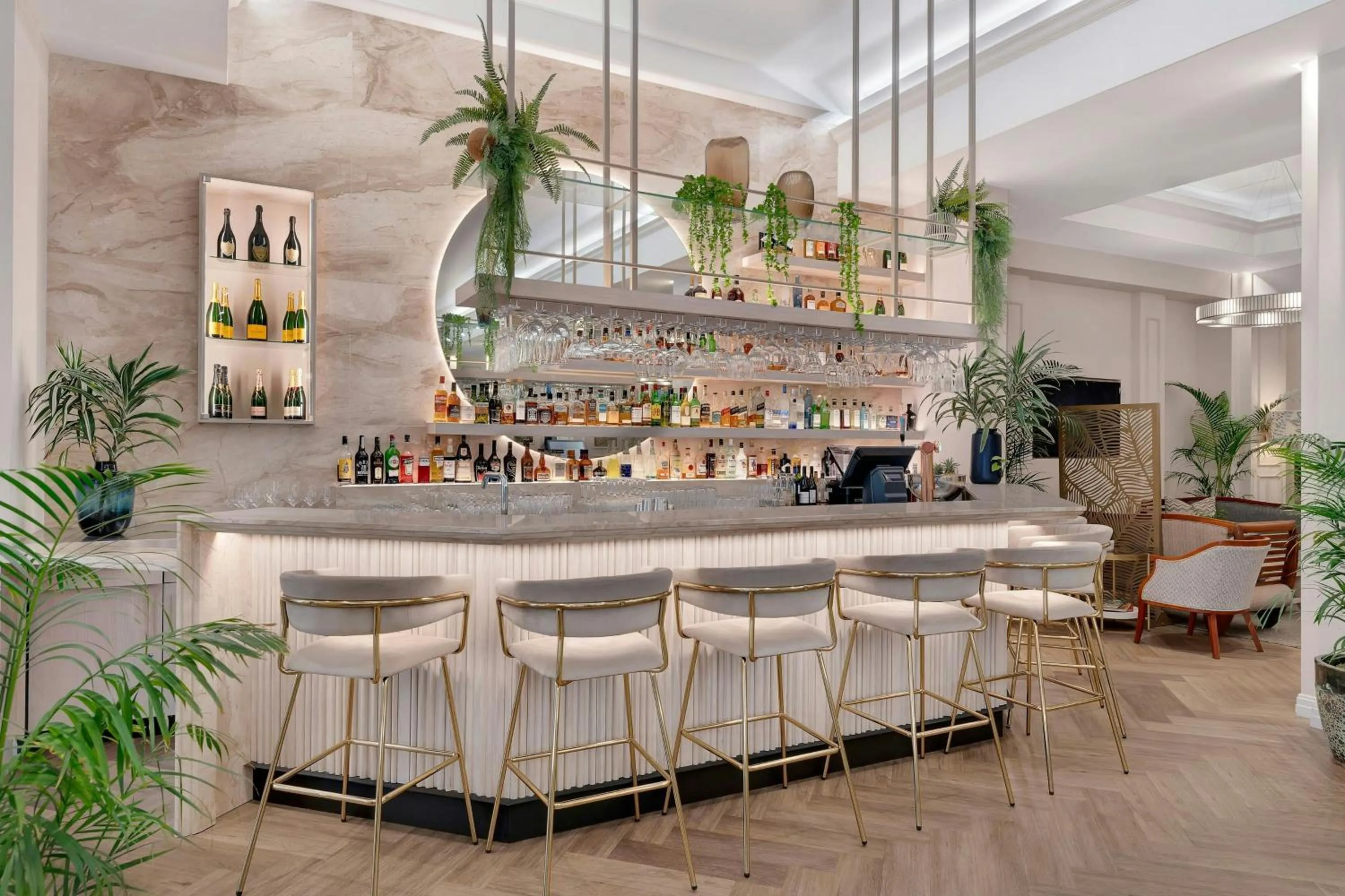 Lounge or bar in African Pride Melrose Arch, Autograph Collection