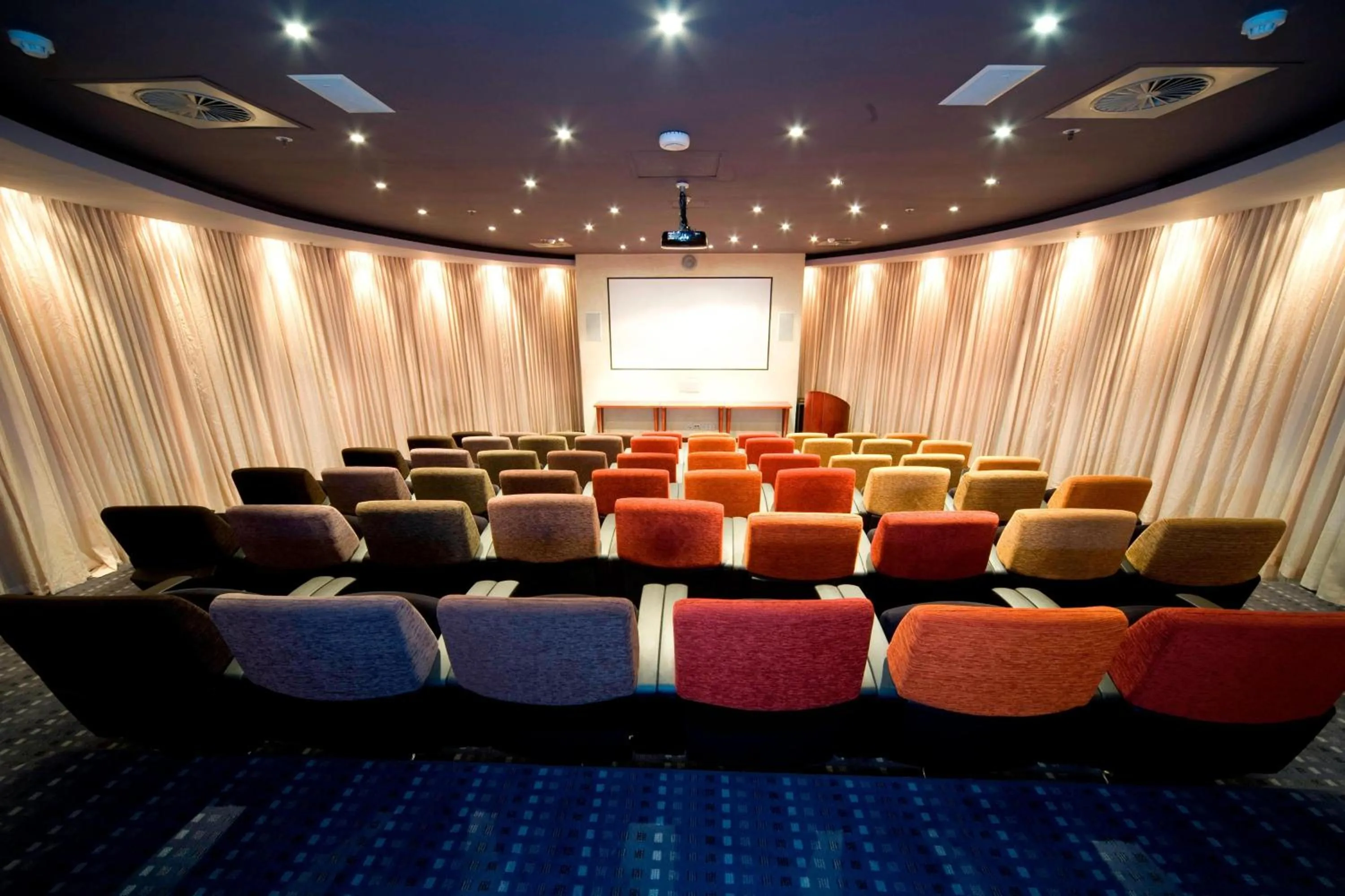 Meeting/conference room in African Pride Melrose Arch, Autograph Collection