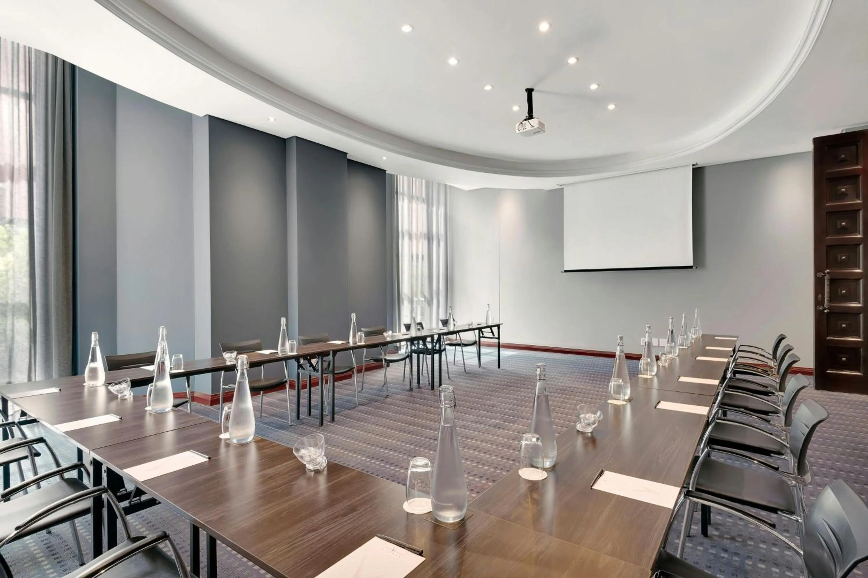 Meeting/conference room in African Pride Melrose Arch, Autograph Collection