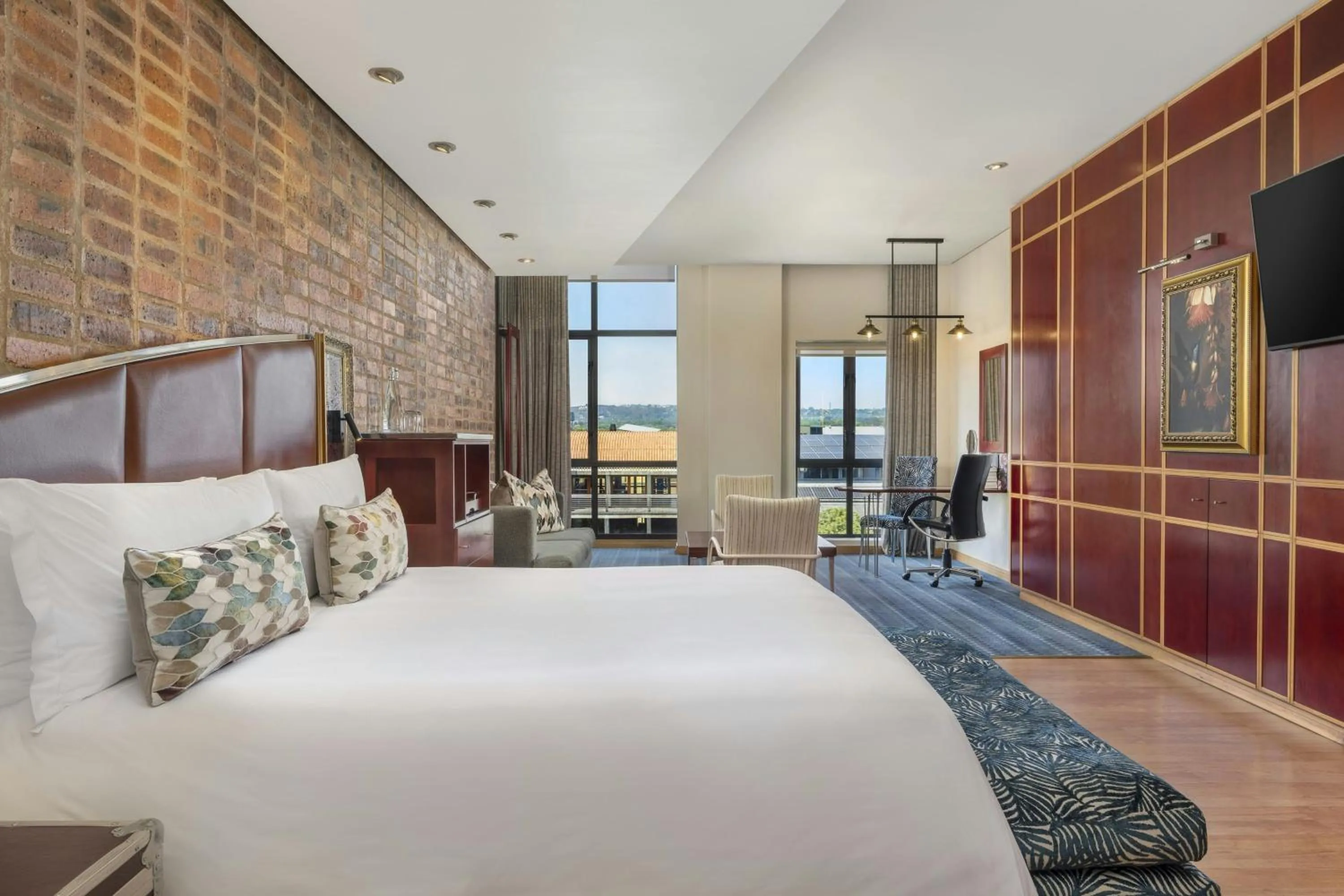 Photo of the whole room, Bed in African Pride Melrose Arch, Autograph Collection