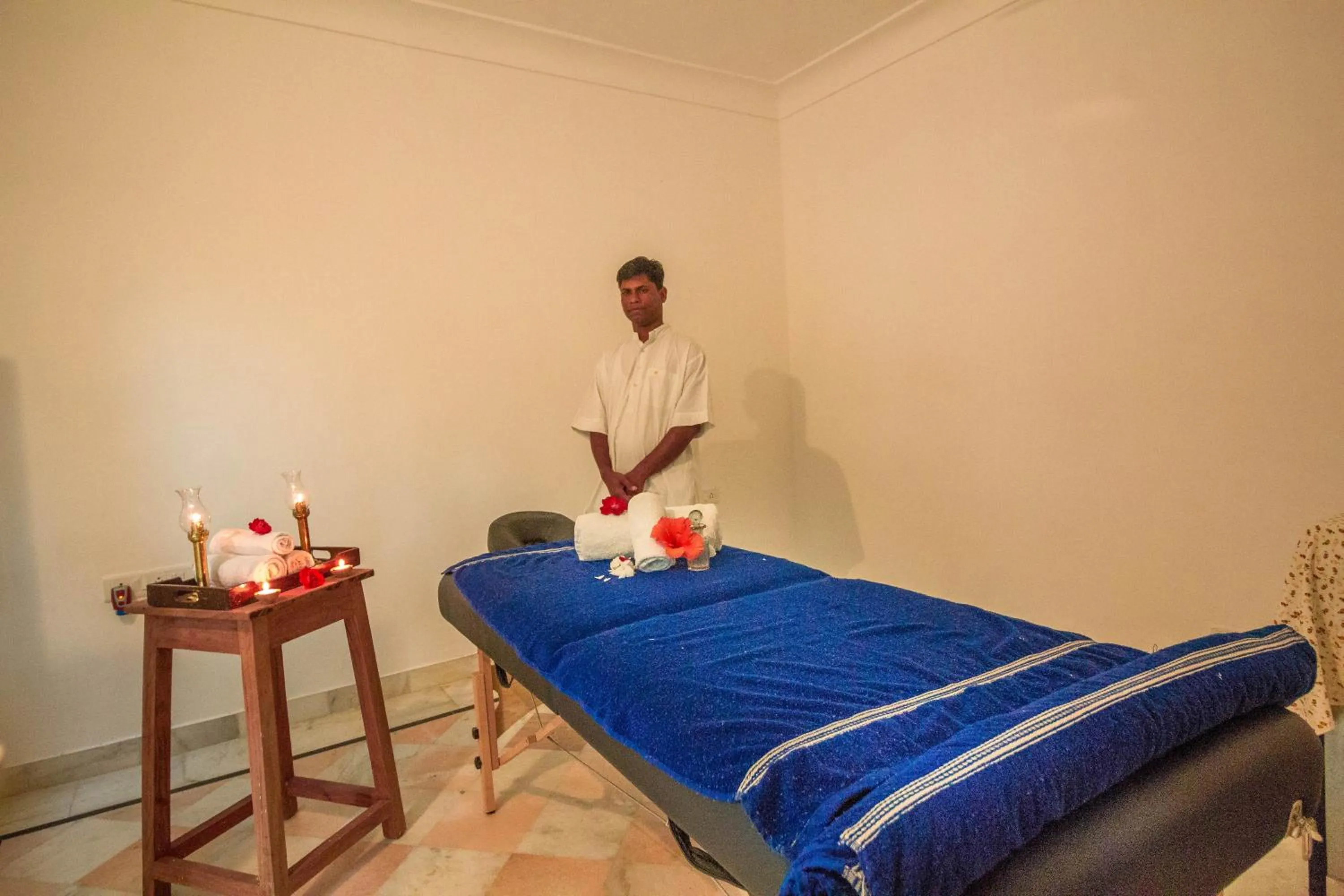 Massage in Dev Shree Deogarh