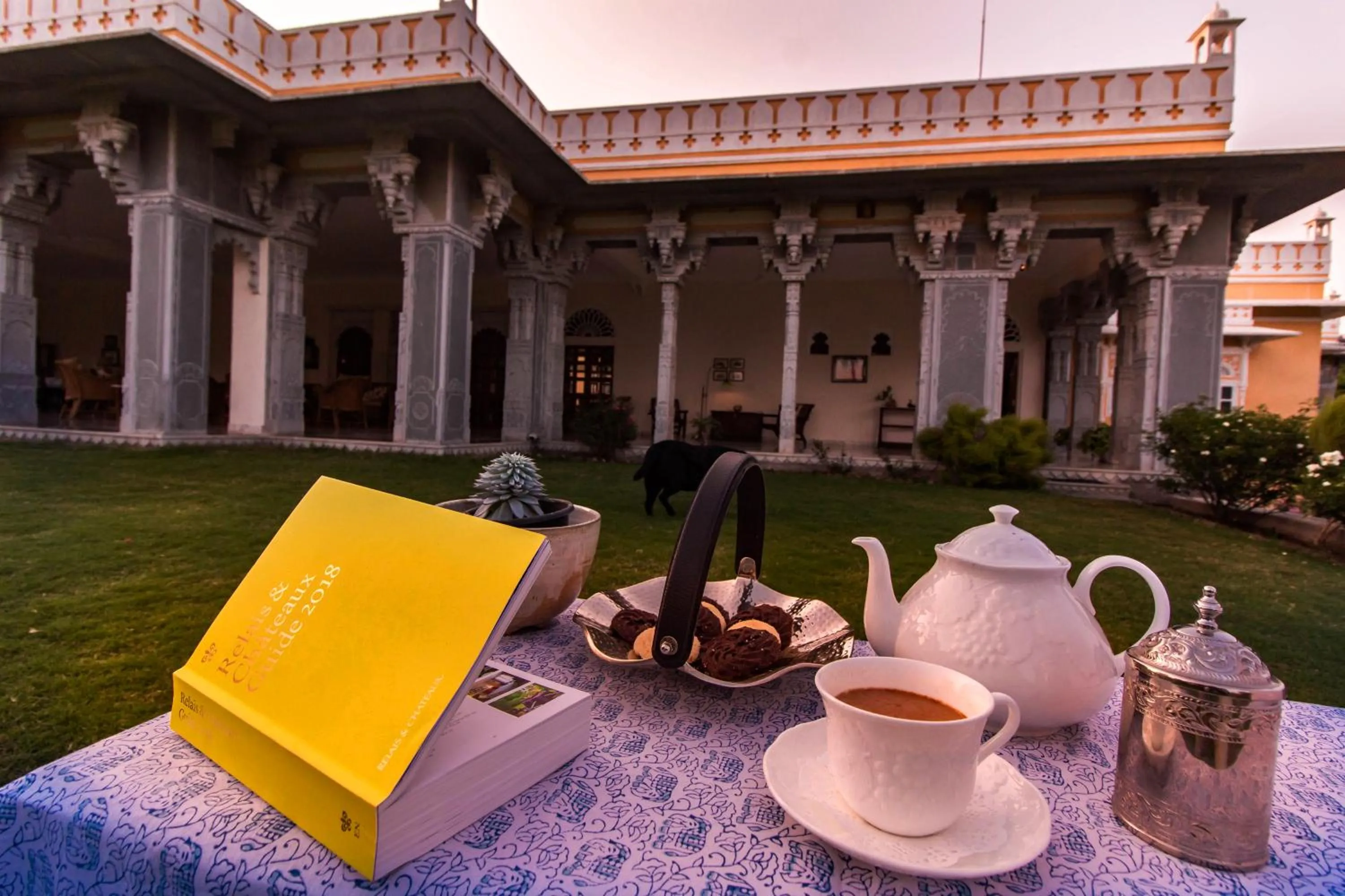 Food and drinks in Dev Shree Deogarh