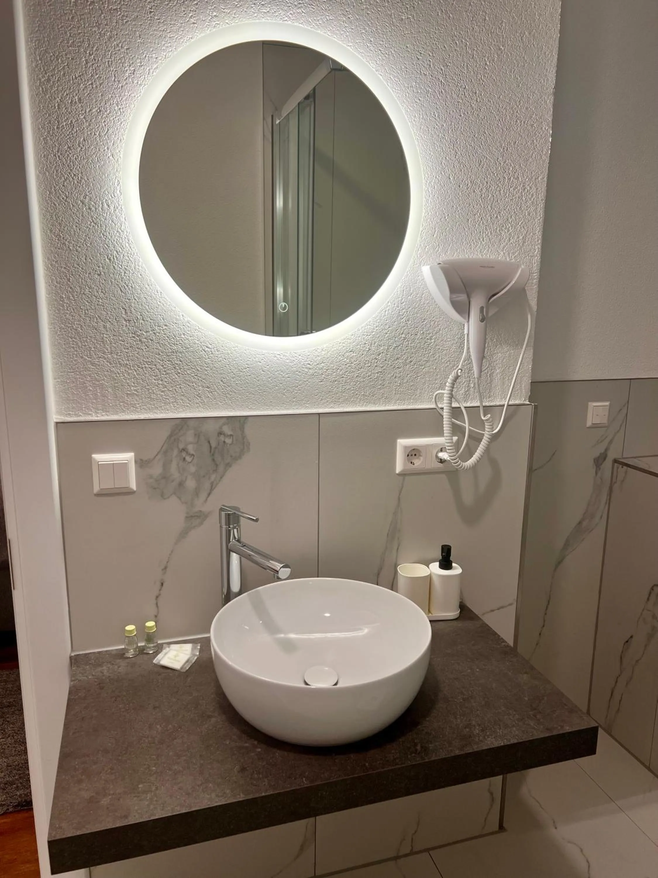 Bathroom in Hotel am Schlossplatz