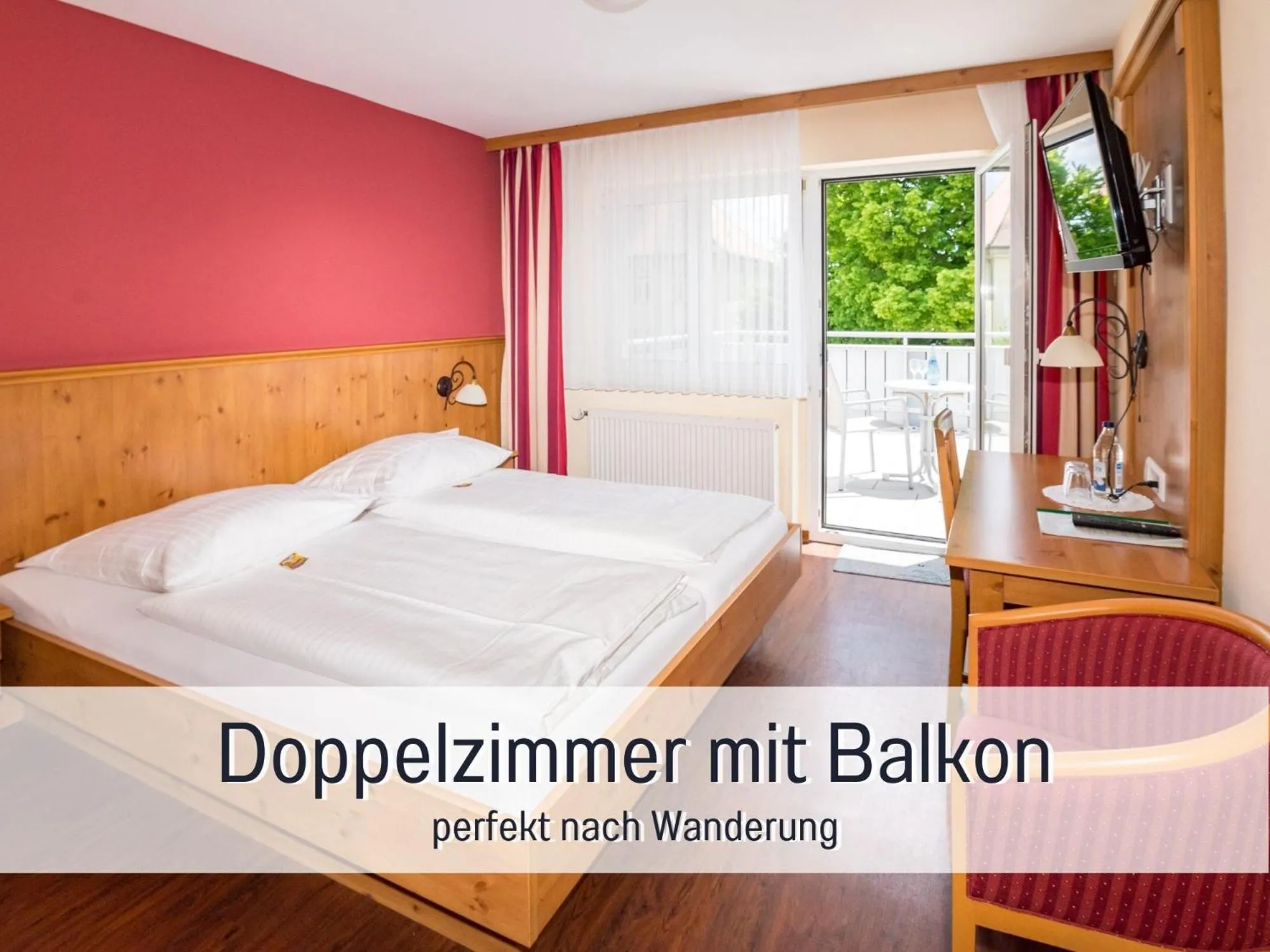 Photo of the whole room, Bed in Landgasthof Linde - In ruhiger, ländlicher Umgebung