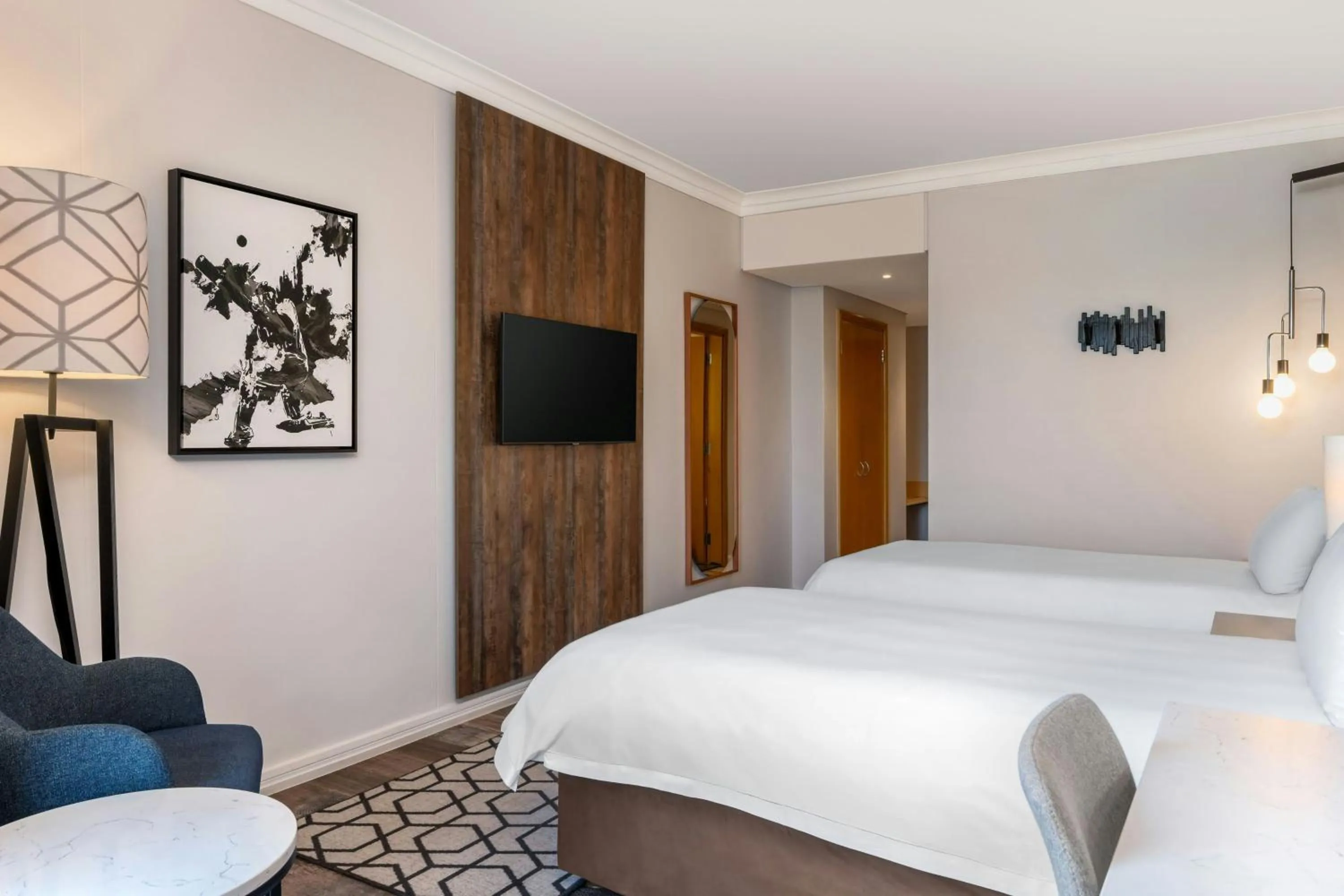 Photo of the whole room, Bed in Protea Hotel by Marriott Johannesburg Wanderers