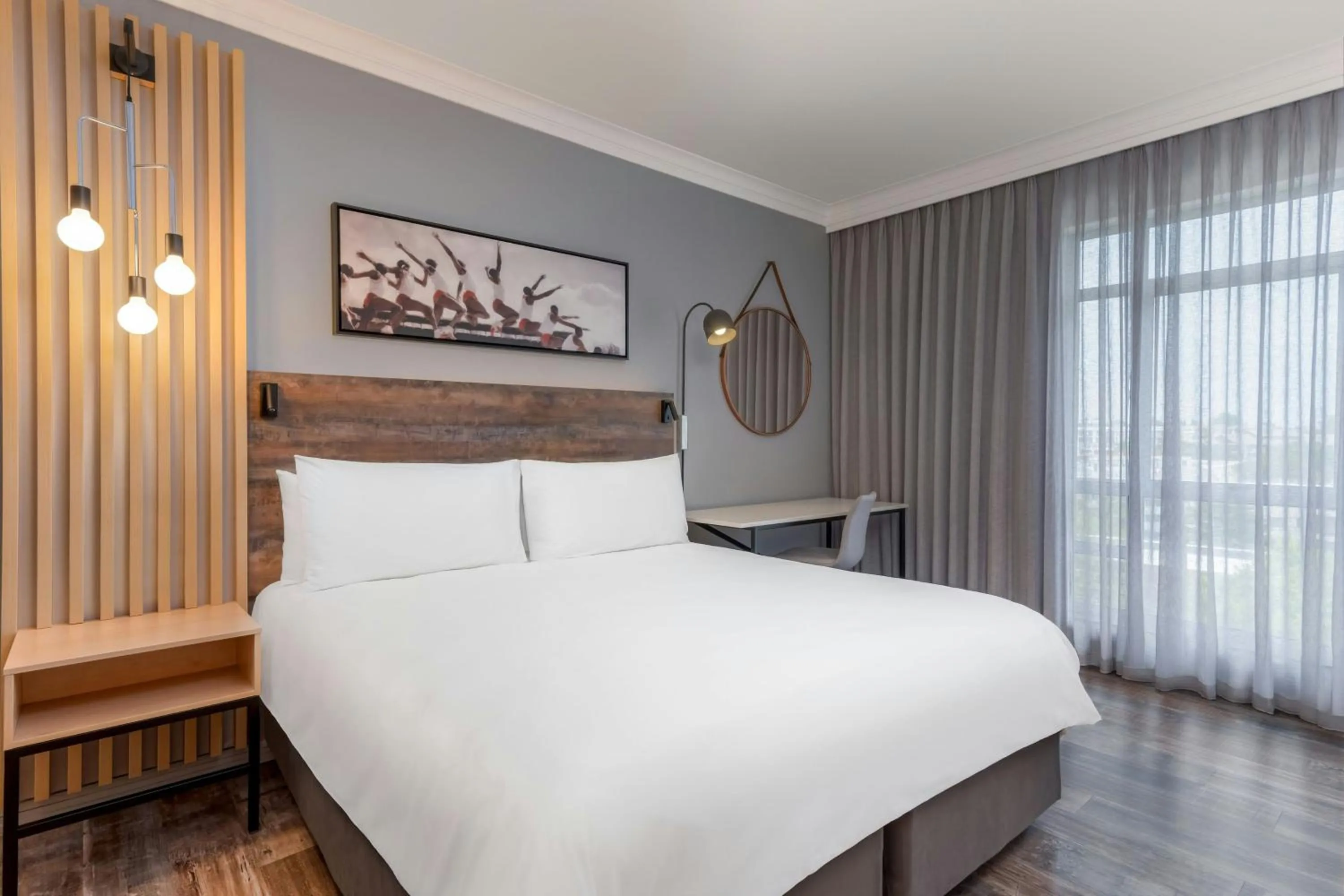 Photo of the whole room, Bed in Protea Hotel by Marriott Johannesburg Wanderers