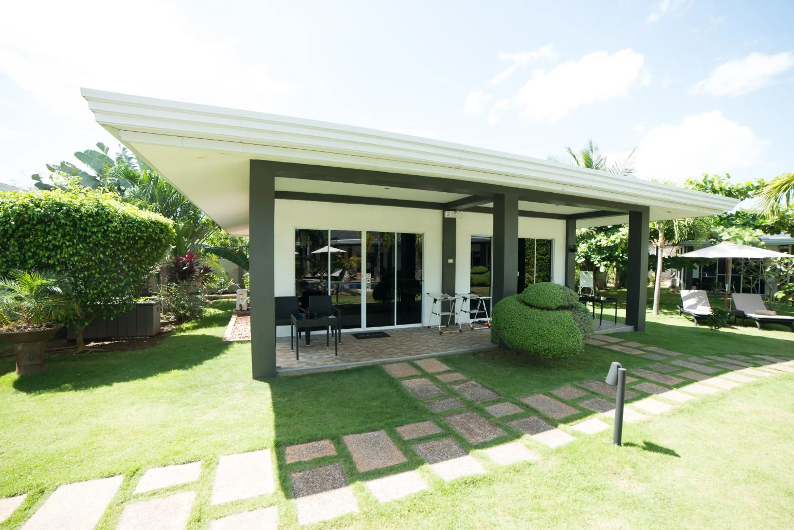 Facade/entrance in Alona Royal Palm Resort