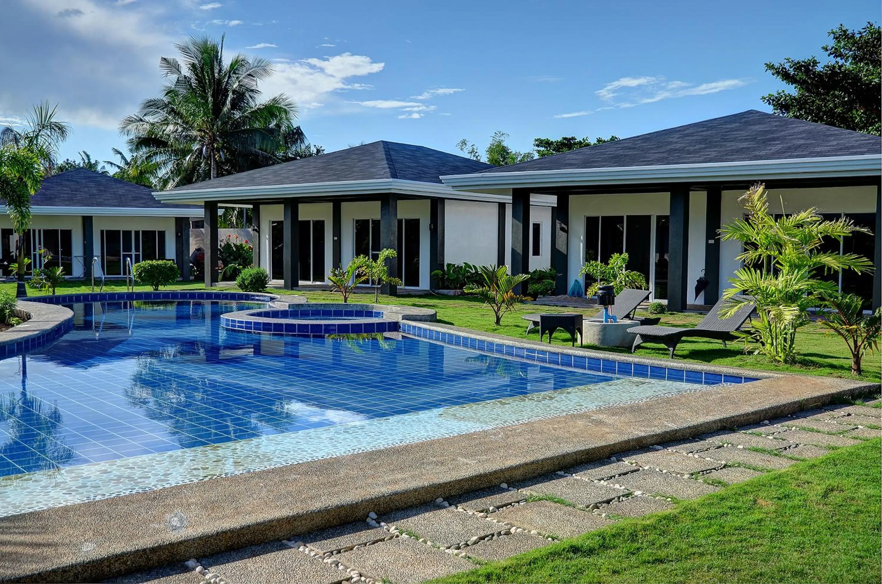 Property building in Alona Royal Palm Resort