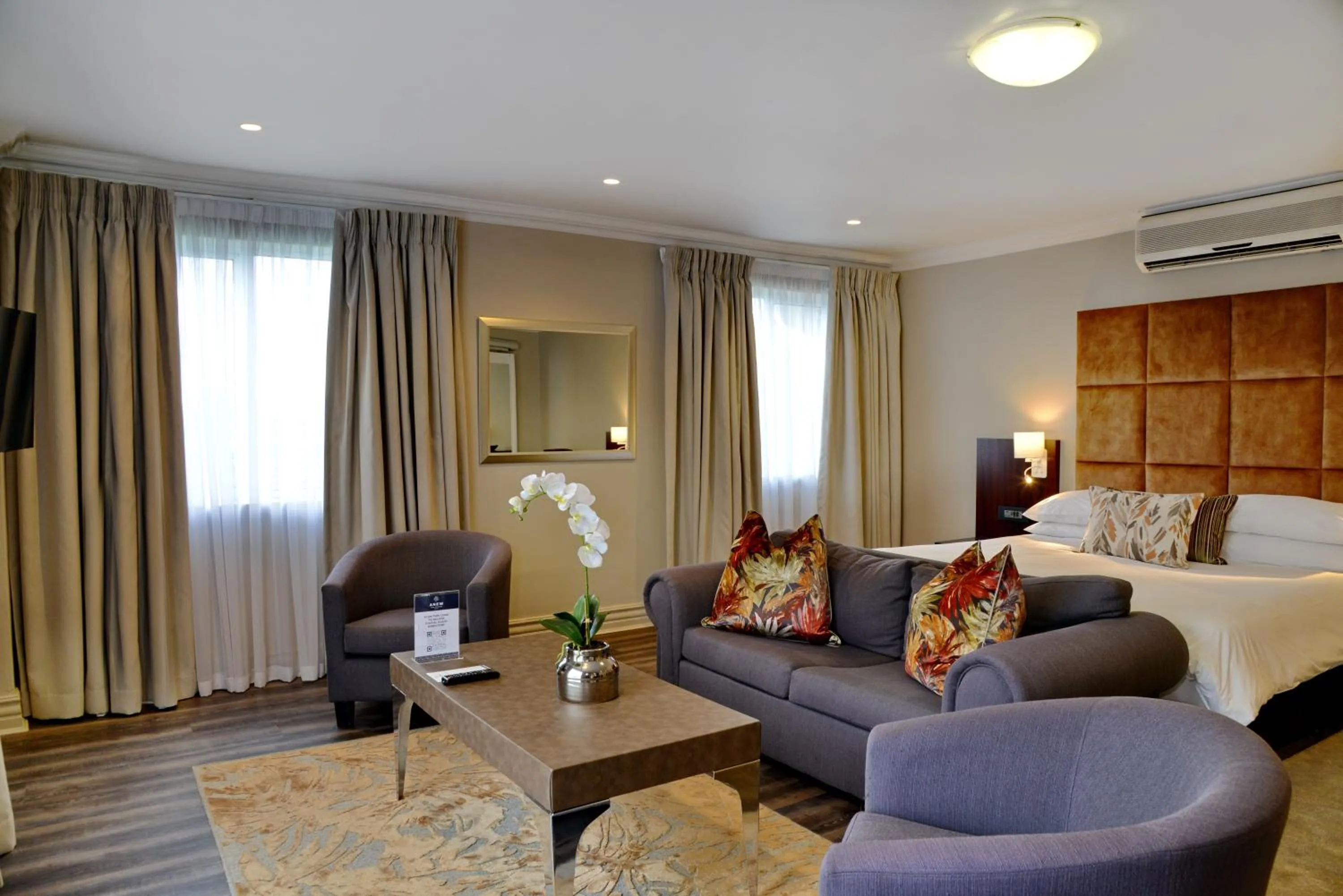 Bed in ANEW Hotel Centurion Pretoria