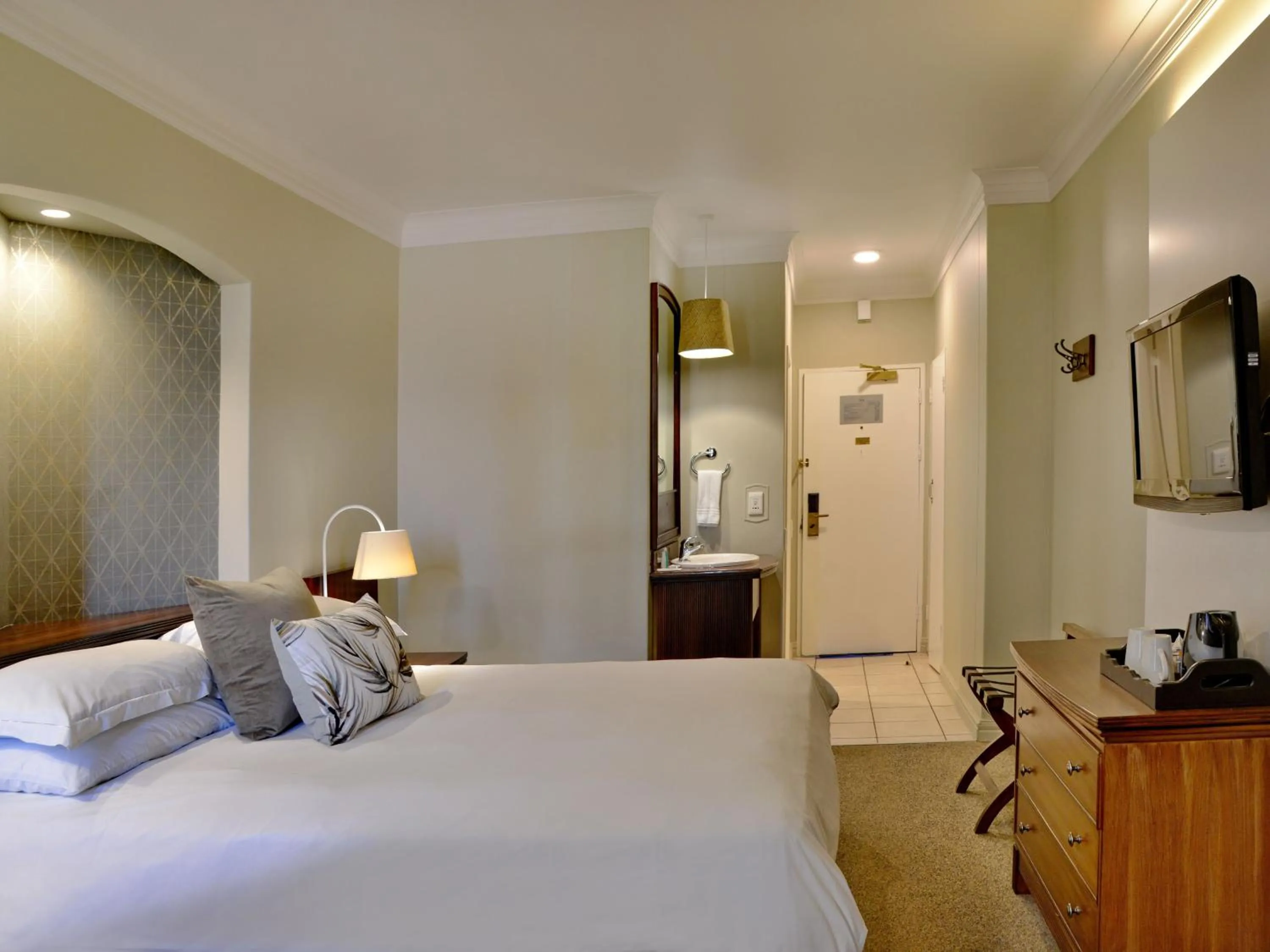 Bed in ANEW Hotel Centurion Pretoria