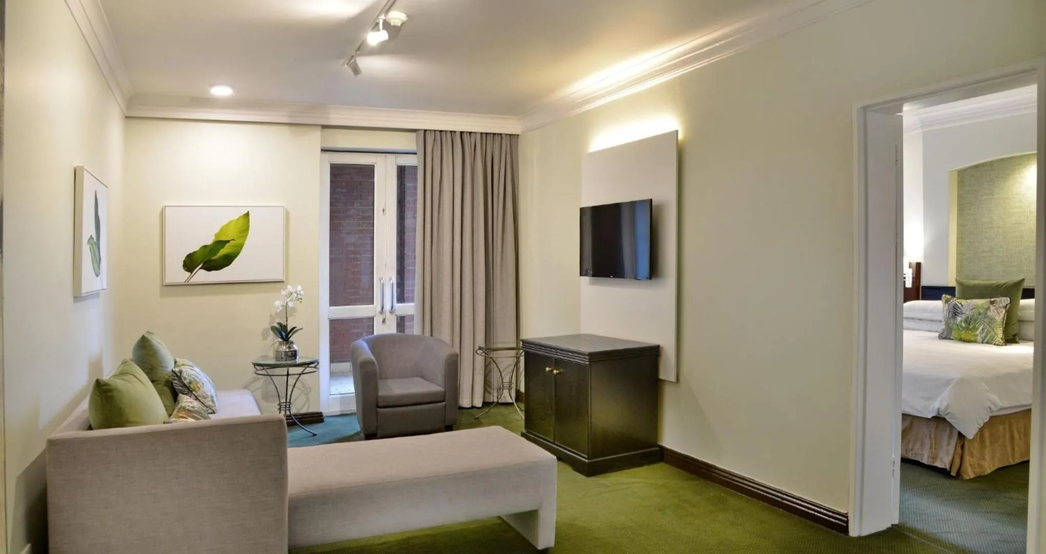 TV and multimedia, Bed in ANEW Hotel Centurion Pretoria