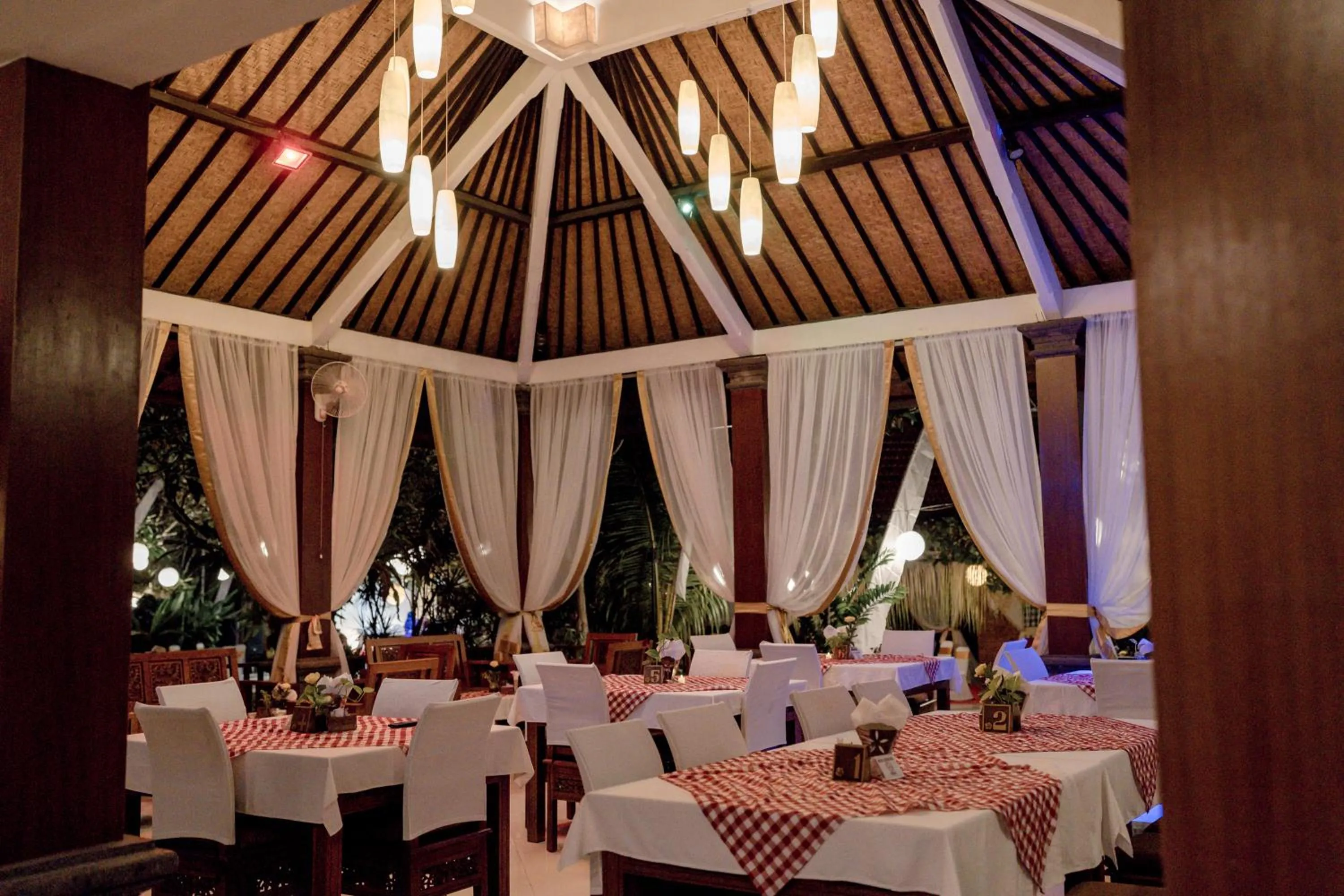 Restaurant/places to eat in Jepun Bali Hotel