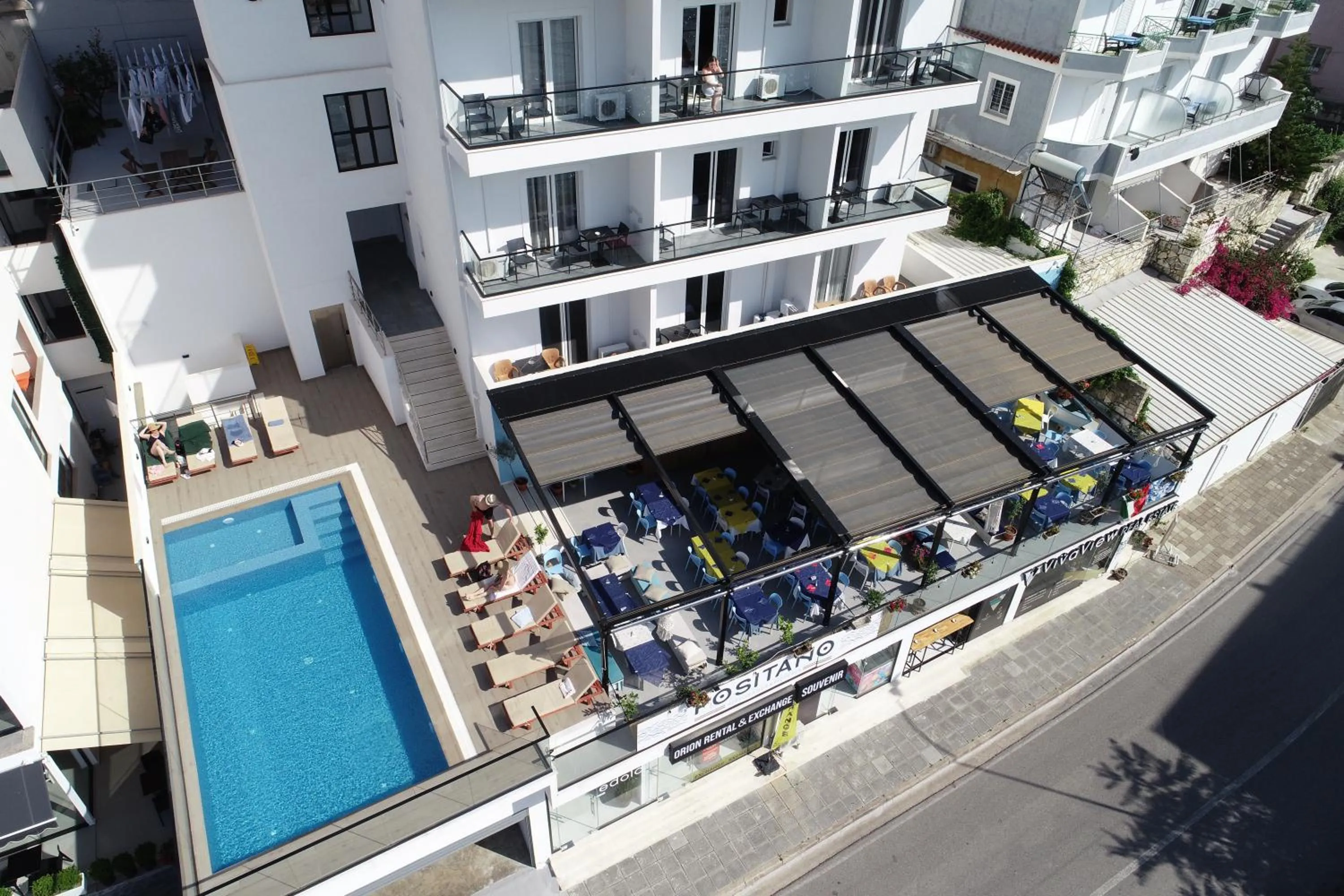 Property building in Hotel Edola