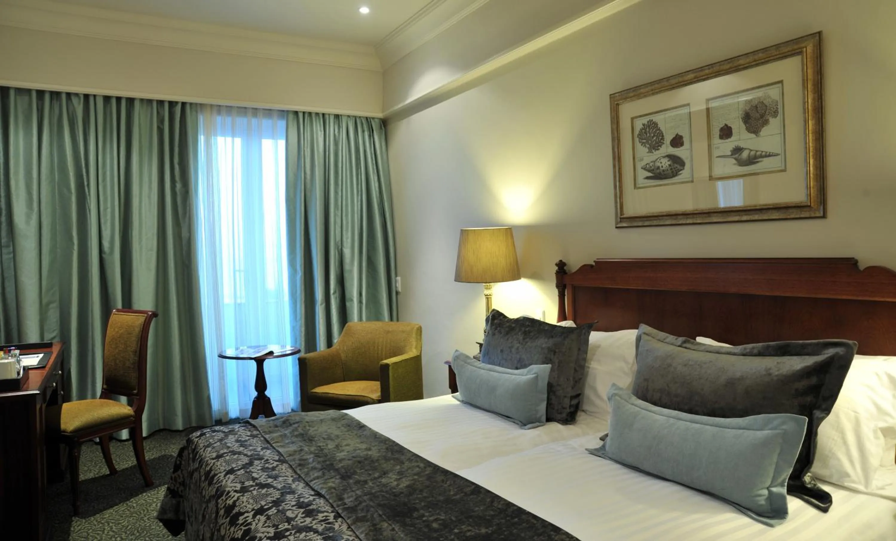 Bedroom, Bed in The Edward