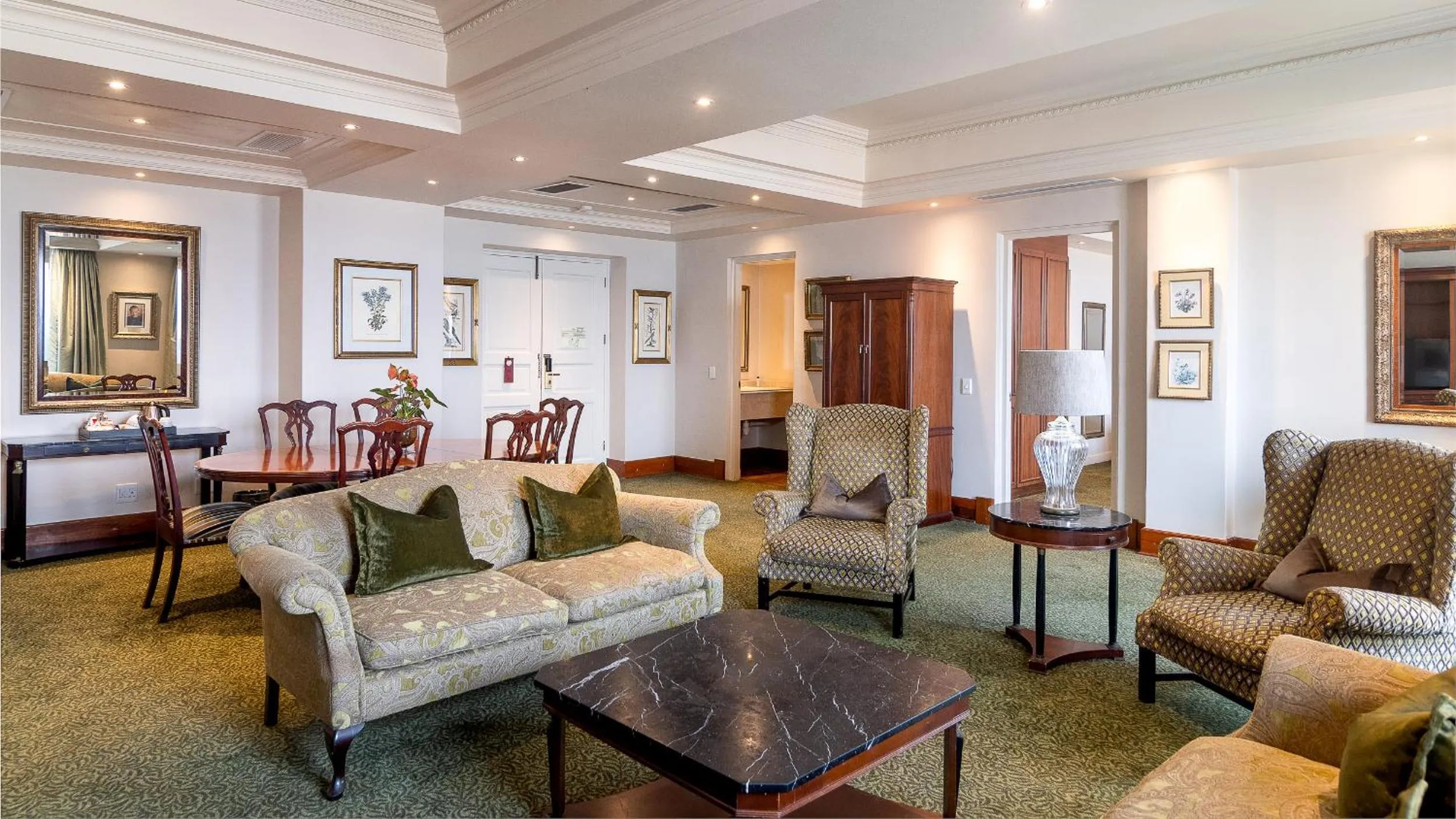 Photo of the whole room in The Edward