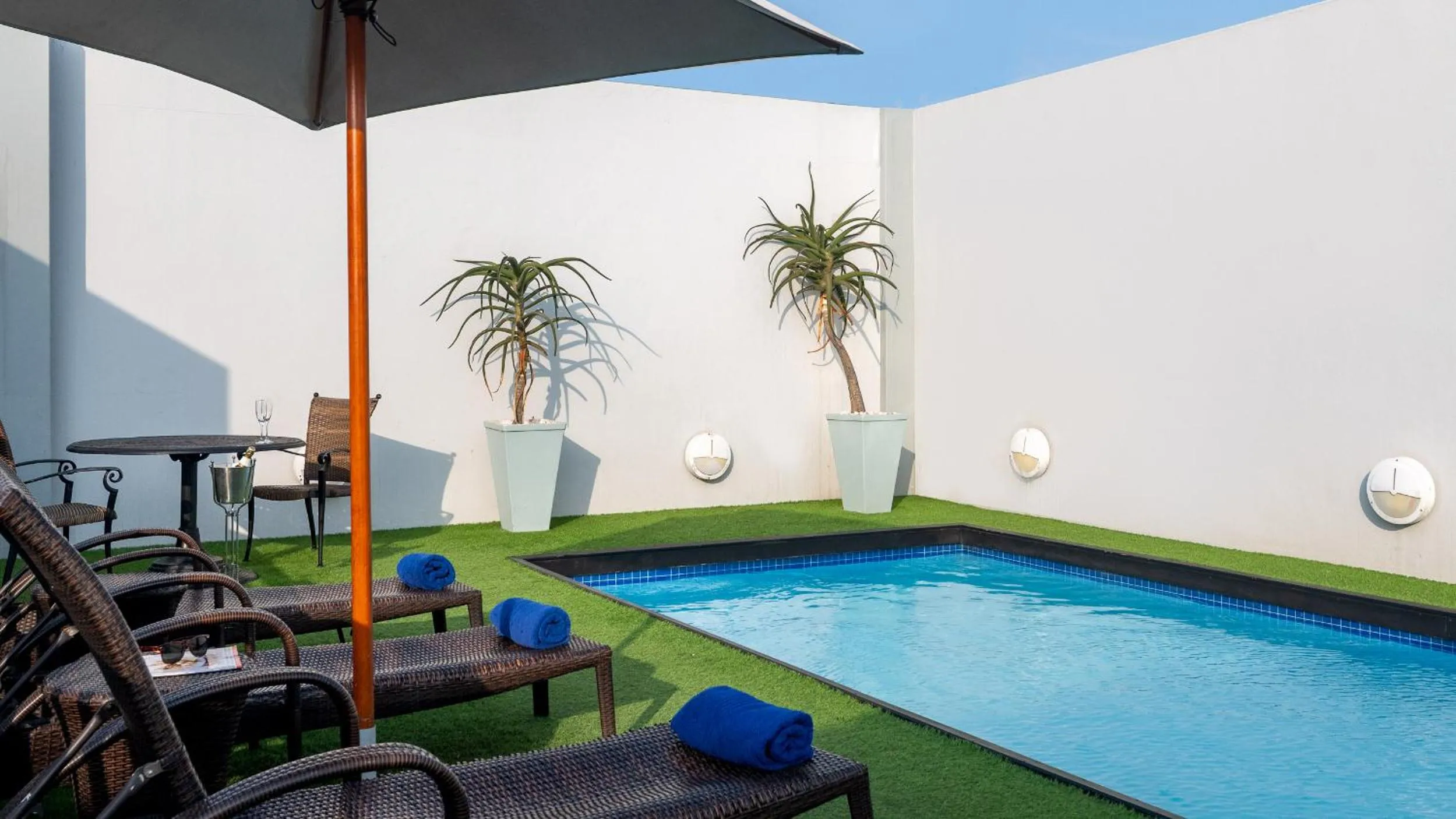 Swimming pool in The Edward