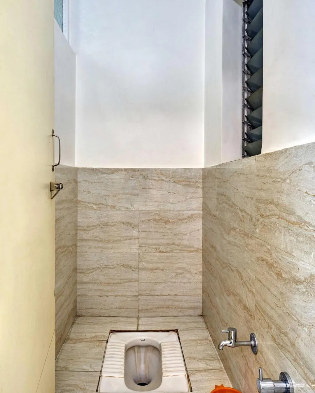 Toilet in Hotel Rajpurush