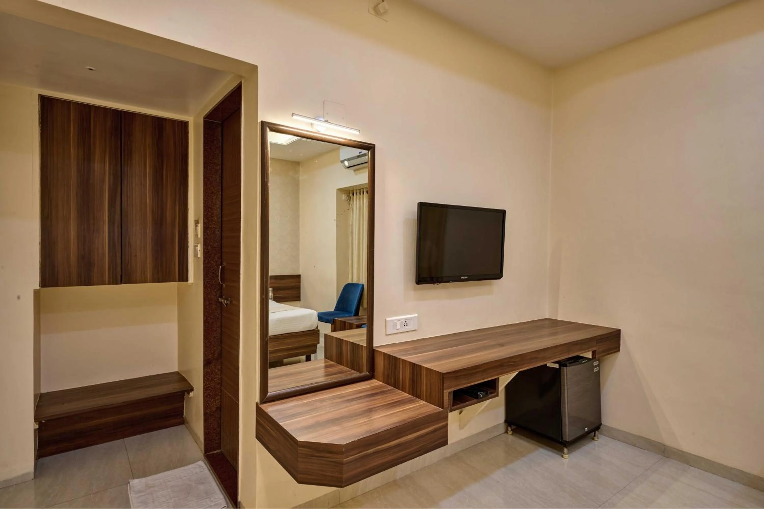 Hotel Rajpurush