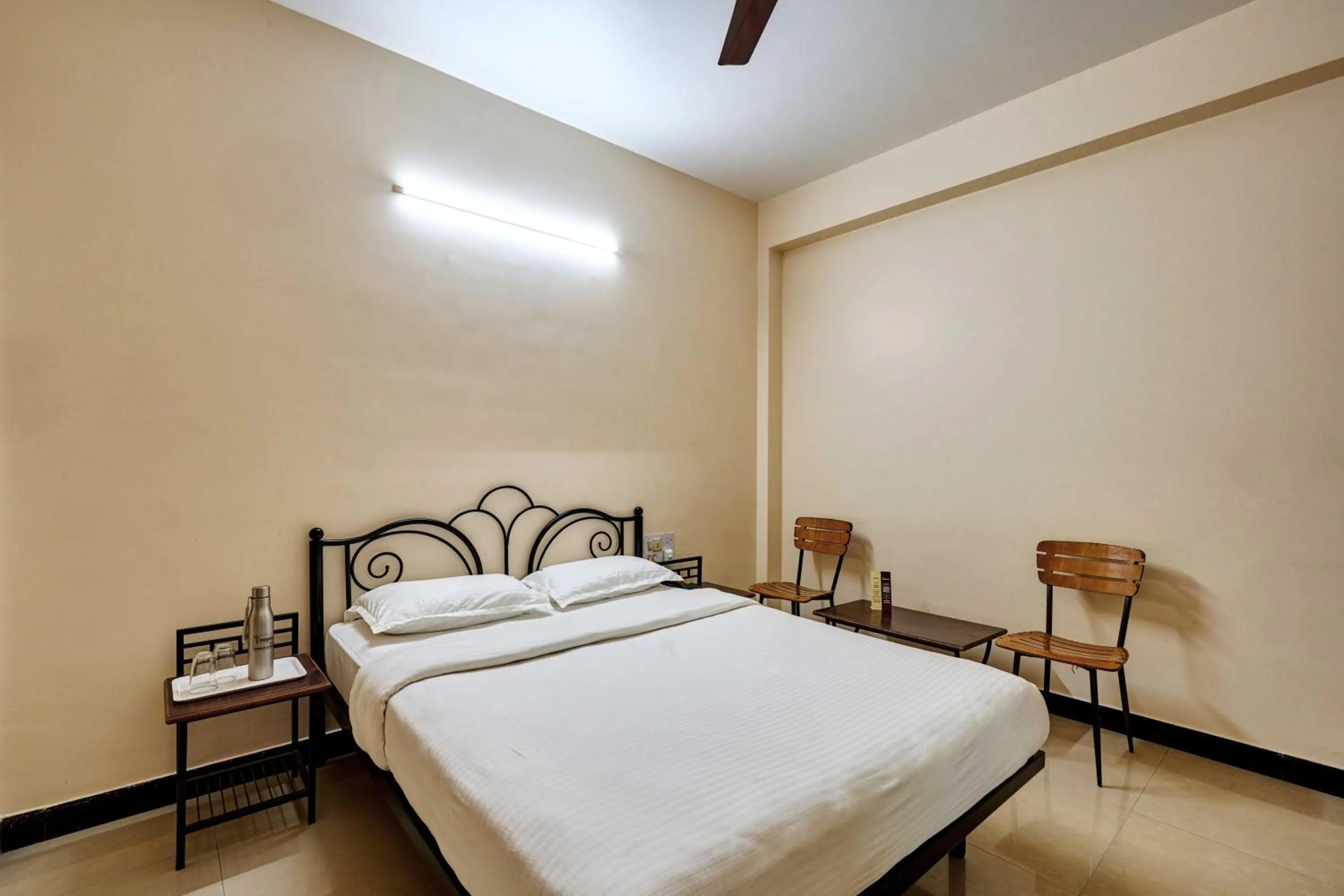 Bed in Hotel Rajpurush