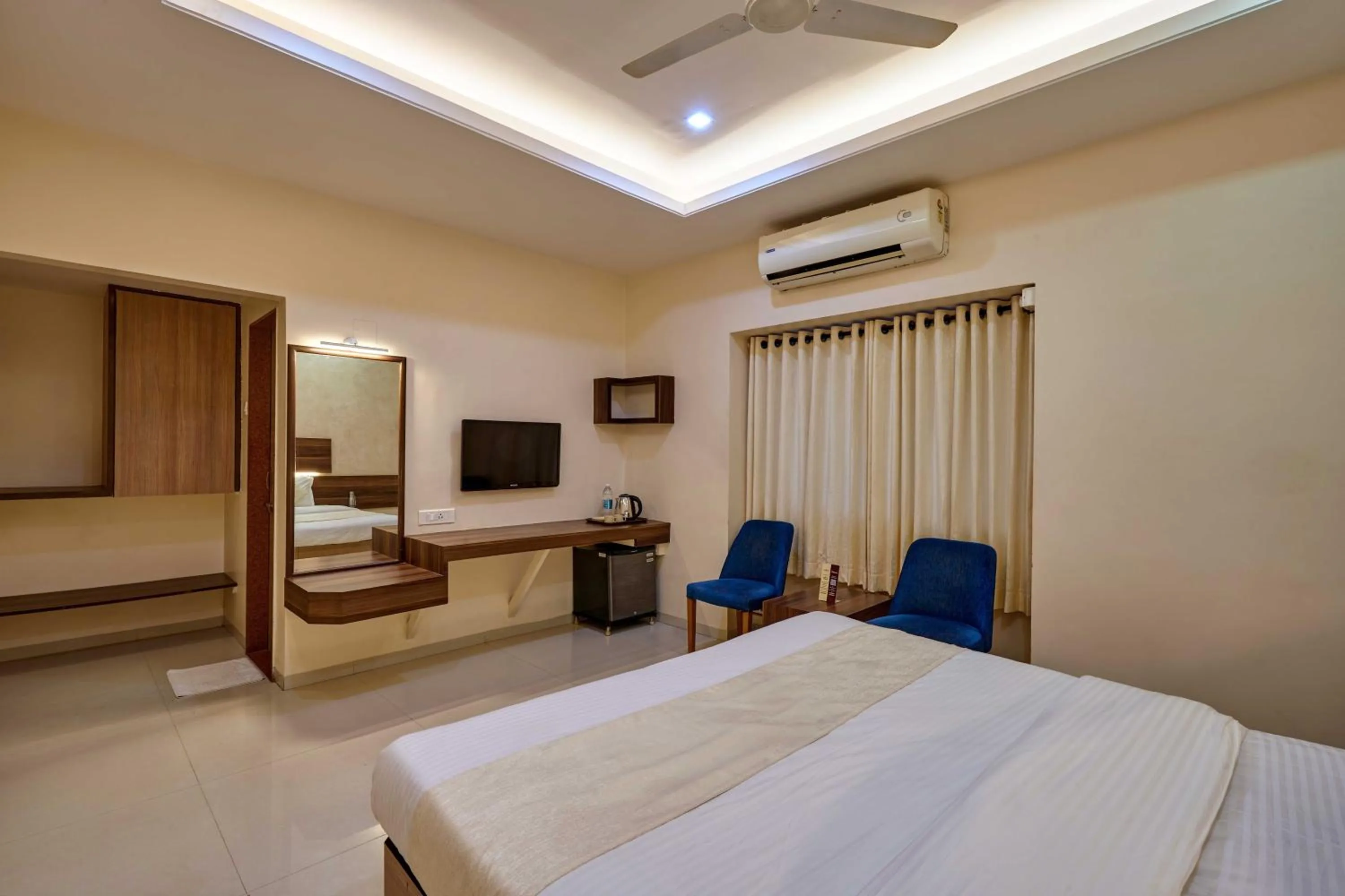 Bed in Hotel Rajpurush