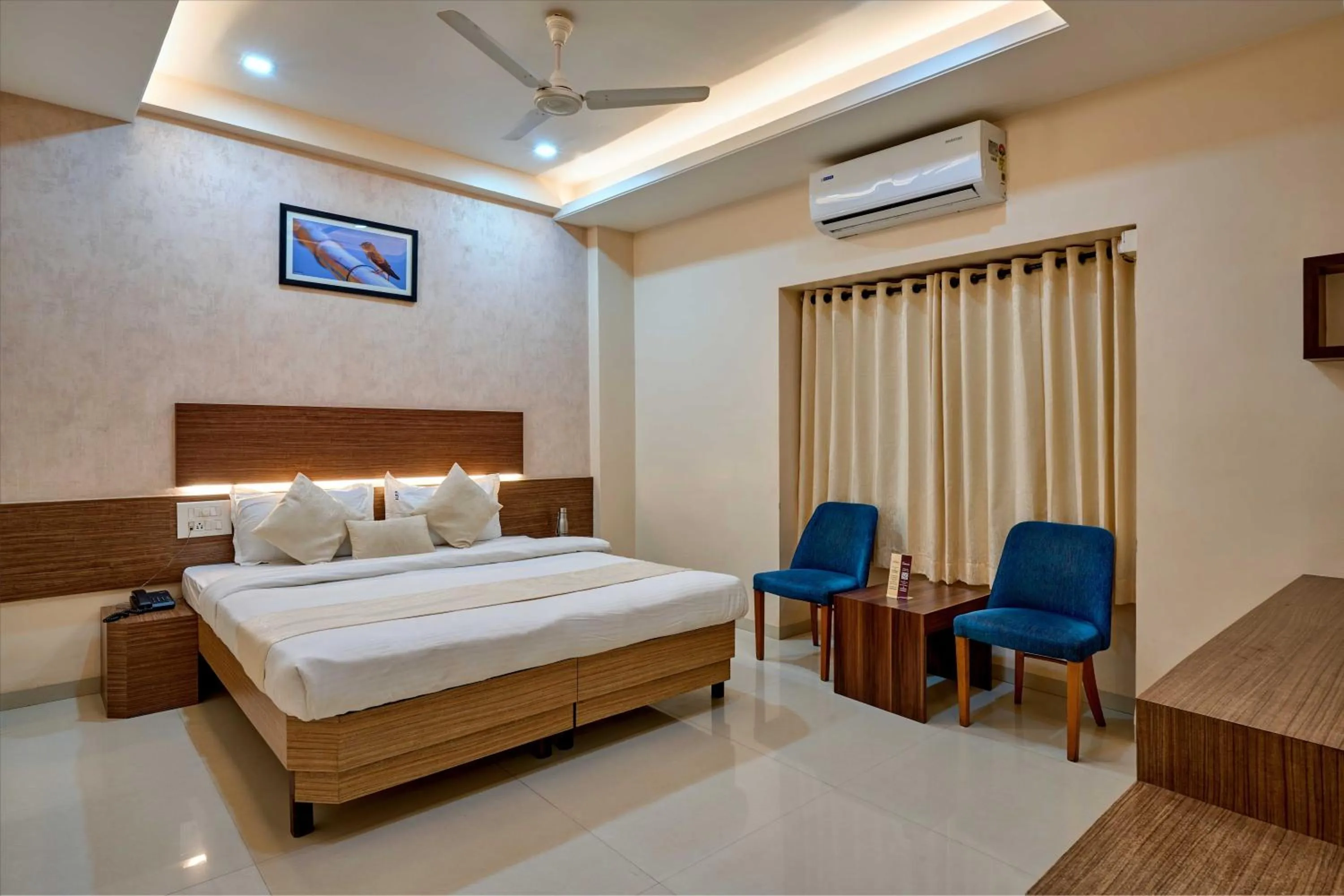Bed in Hotel Rajpurush