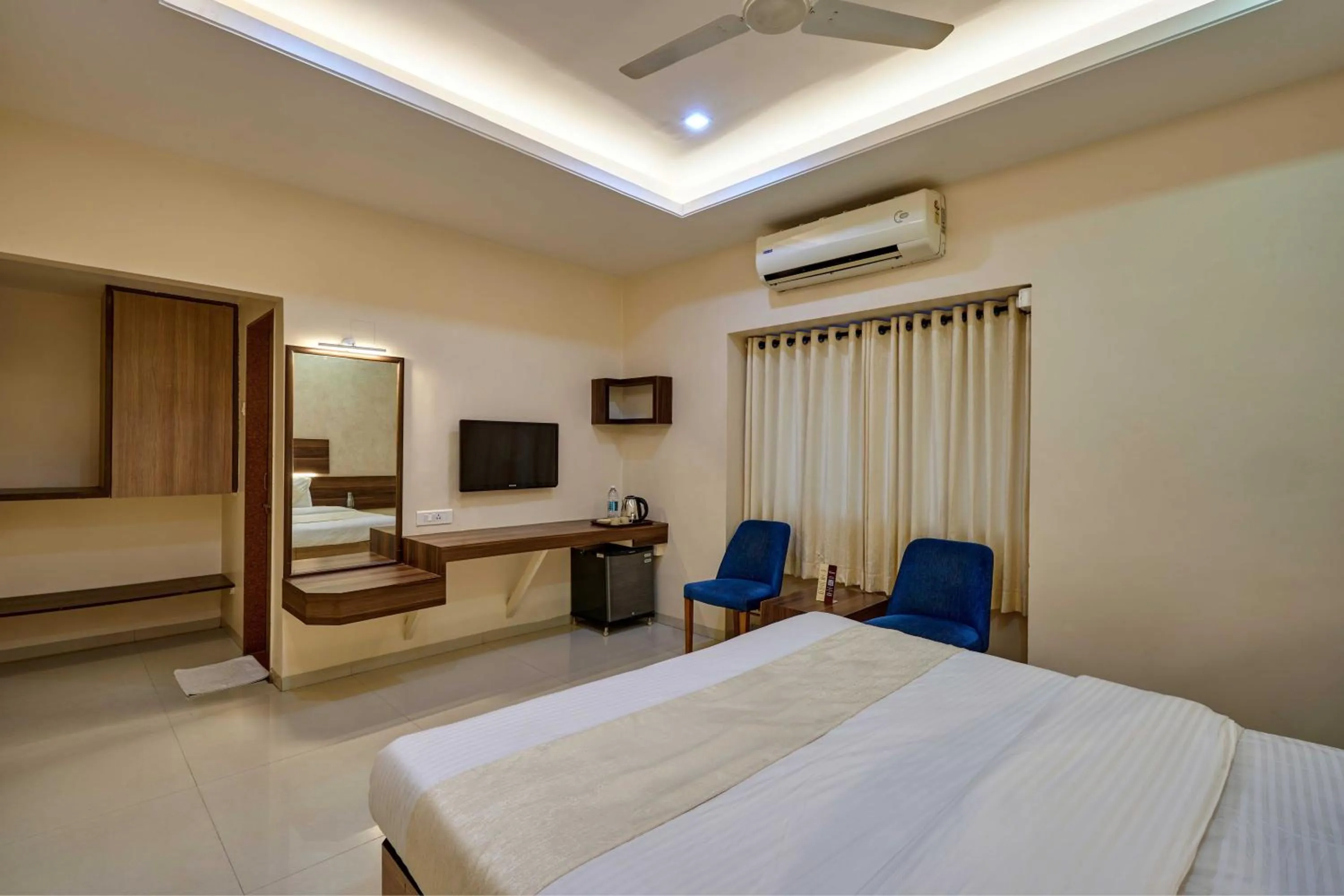 Bed in Hotel Rajpurush