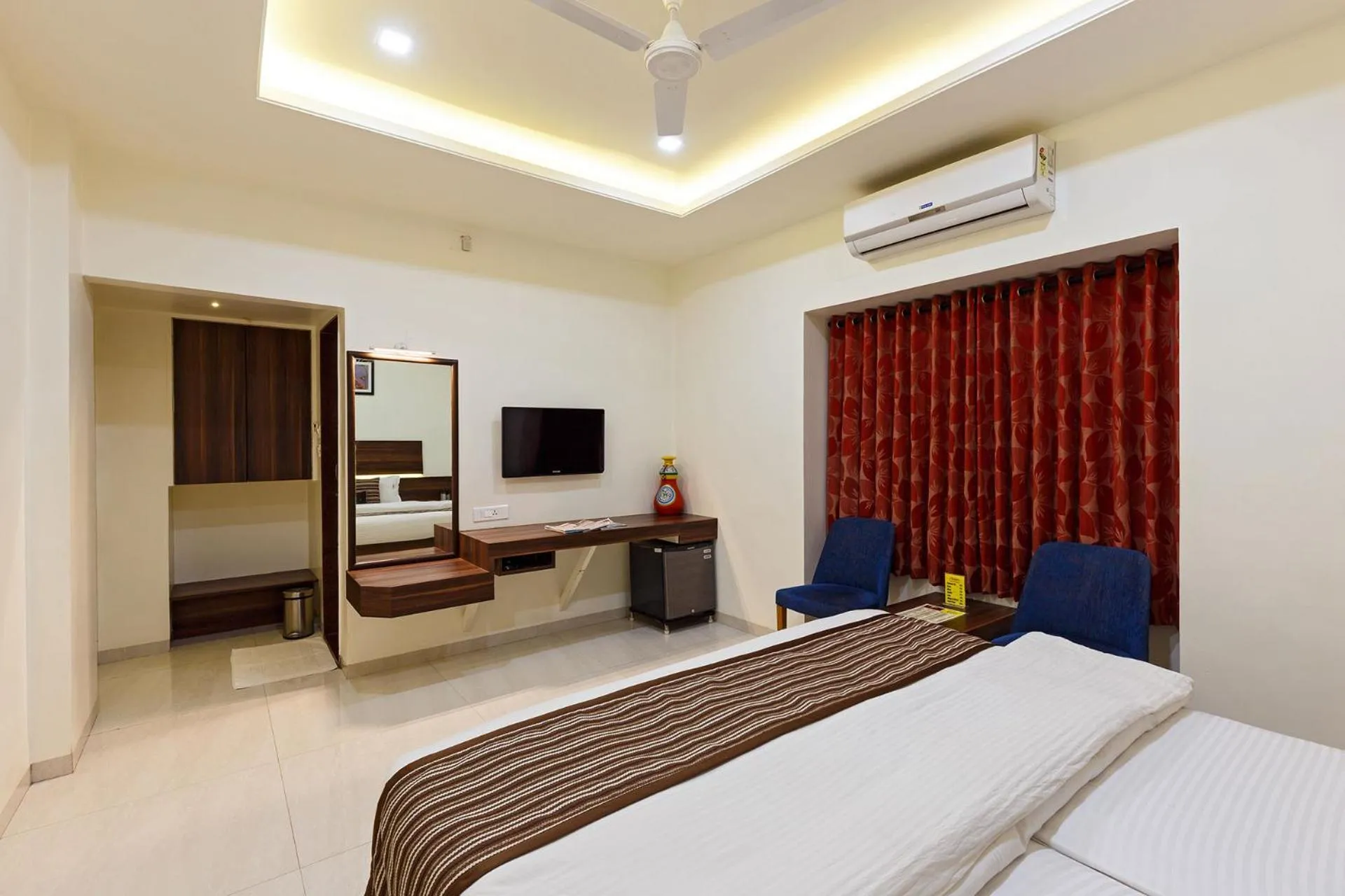 Bed in Hotel Rajpurush