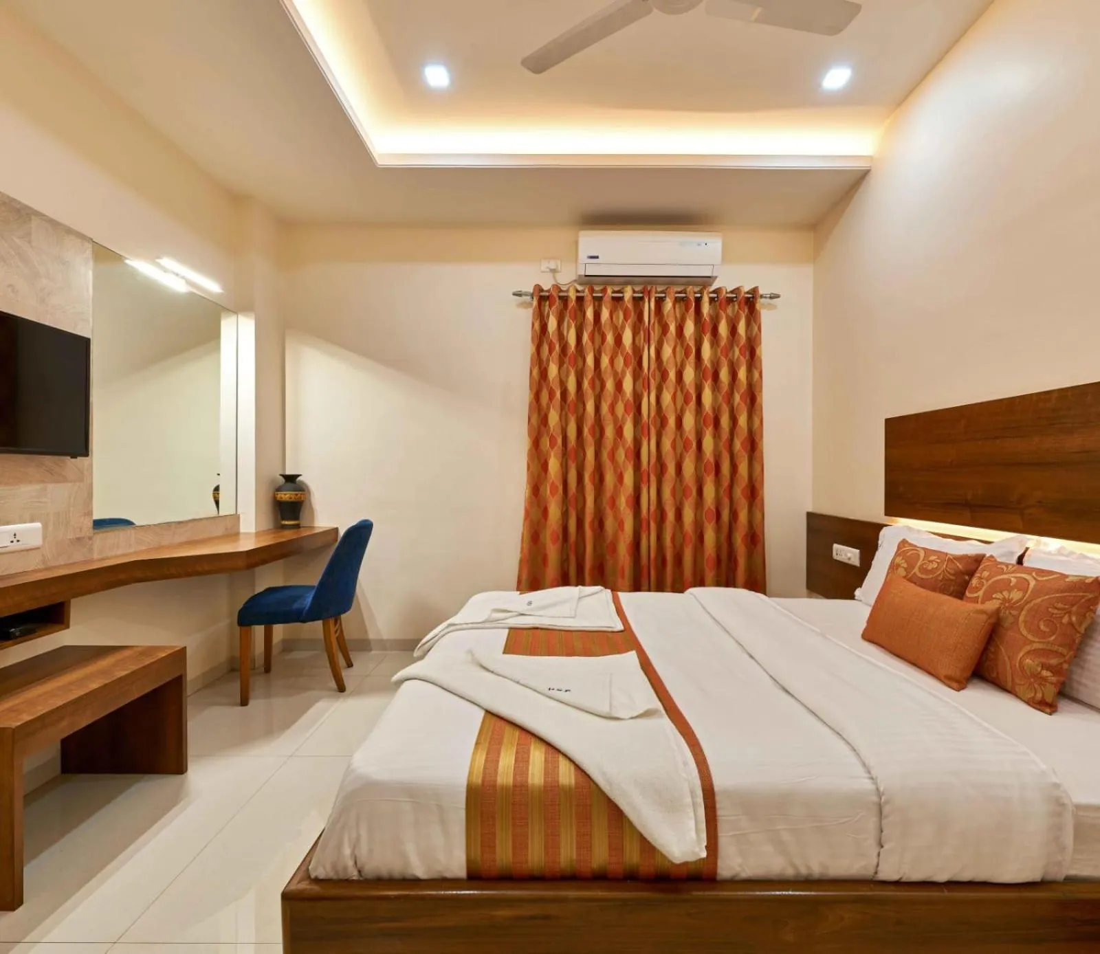 Bed in Hotel Rajpurush