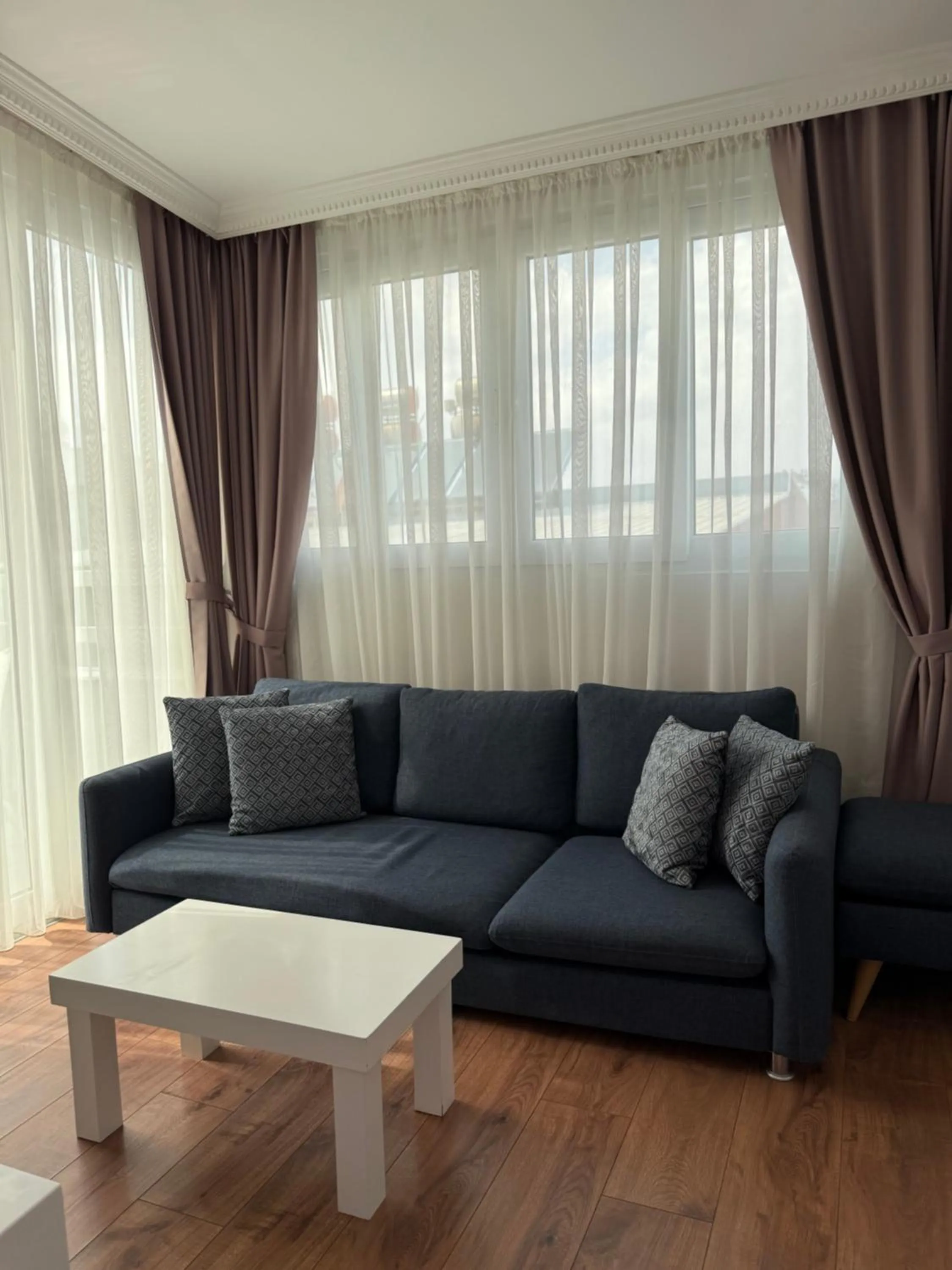 Seating area in Nun Hotel