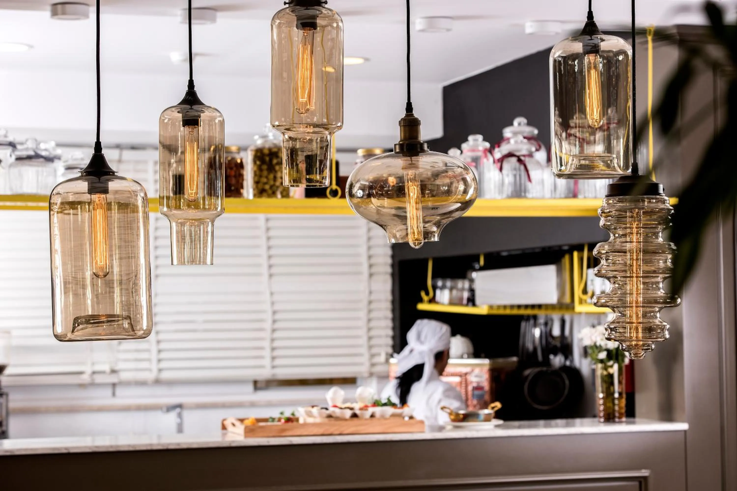 Restaurant/places to eat in Nun Hotel